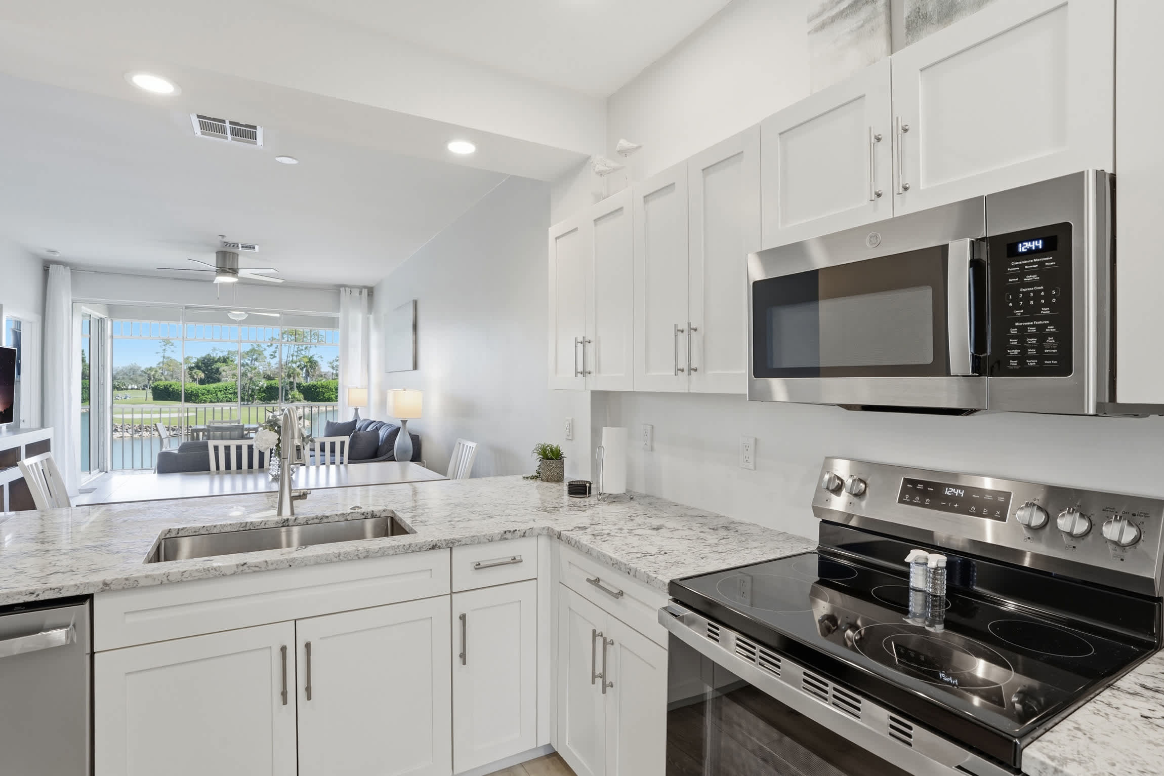 Green Links Two Plus Den Premium Villa | Photo 7