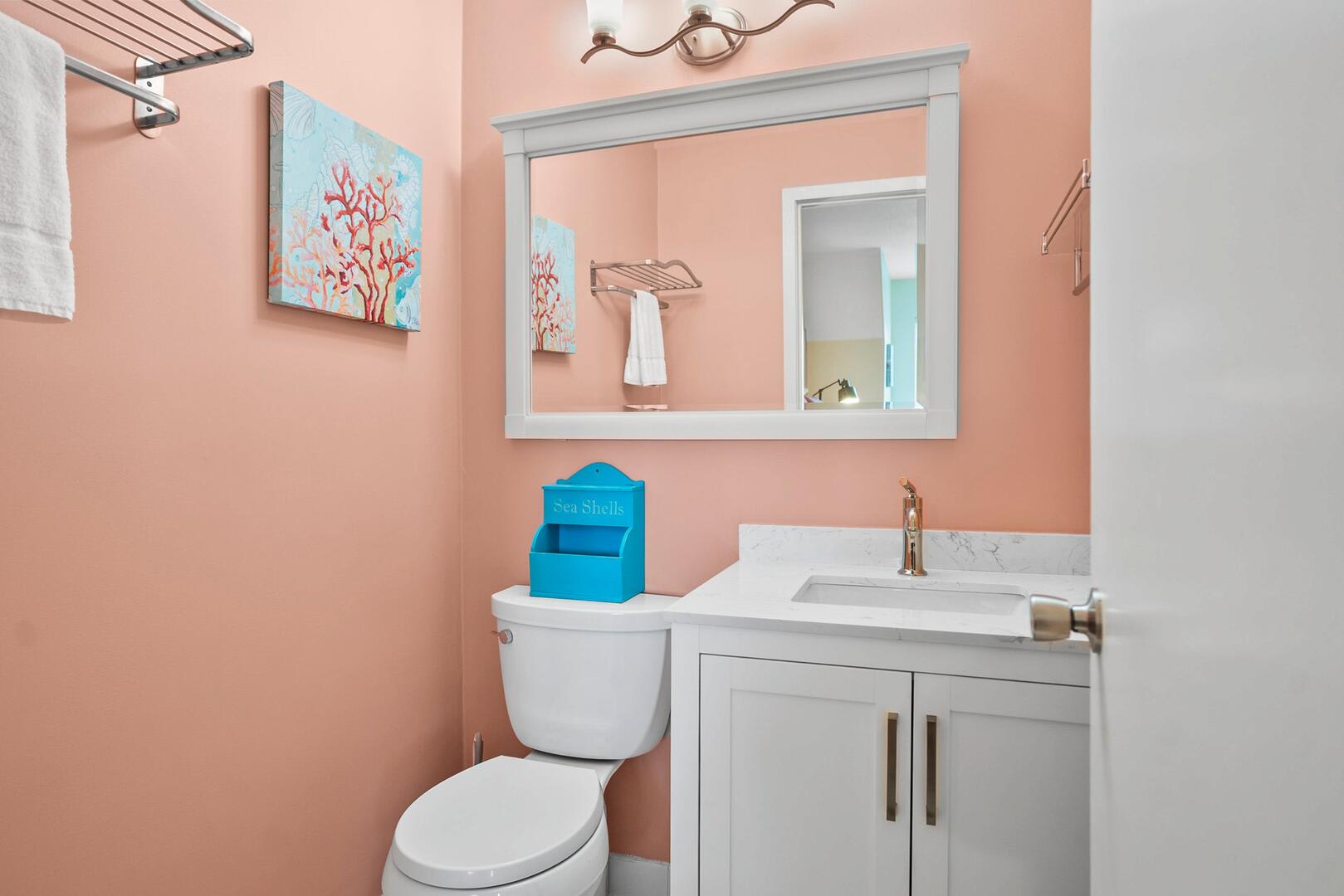 Guest Bedroom 1 Full En Suite Bathroom