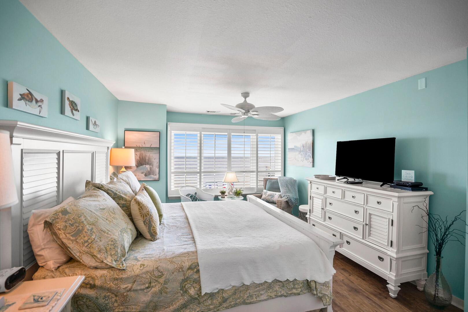 Ocean Front Primary Bedroom with King Bed and Full En Suite Bathroom