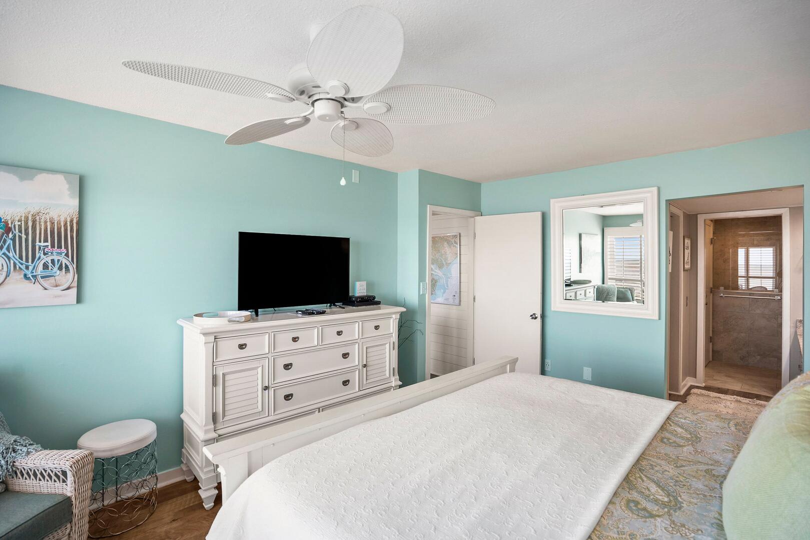 Ocean Front Primary Bedroom with King Bed and Full En Suite Bathroom