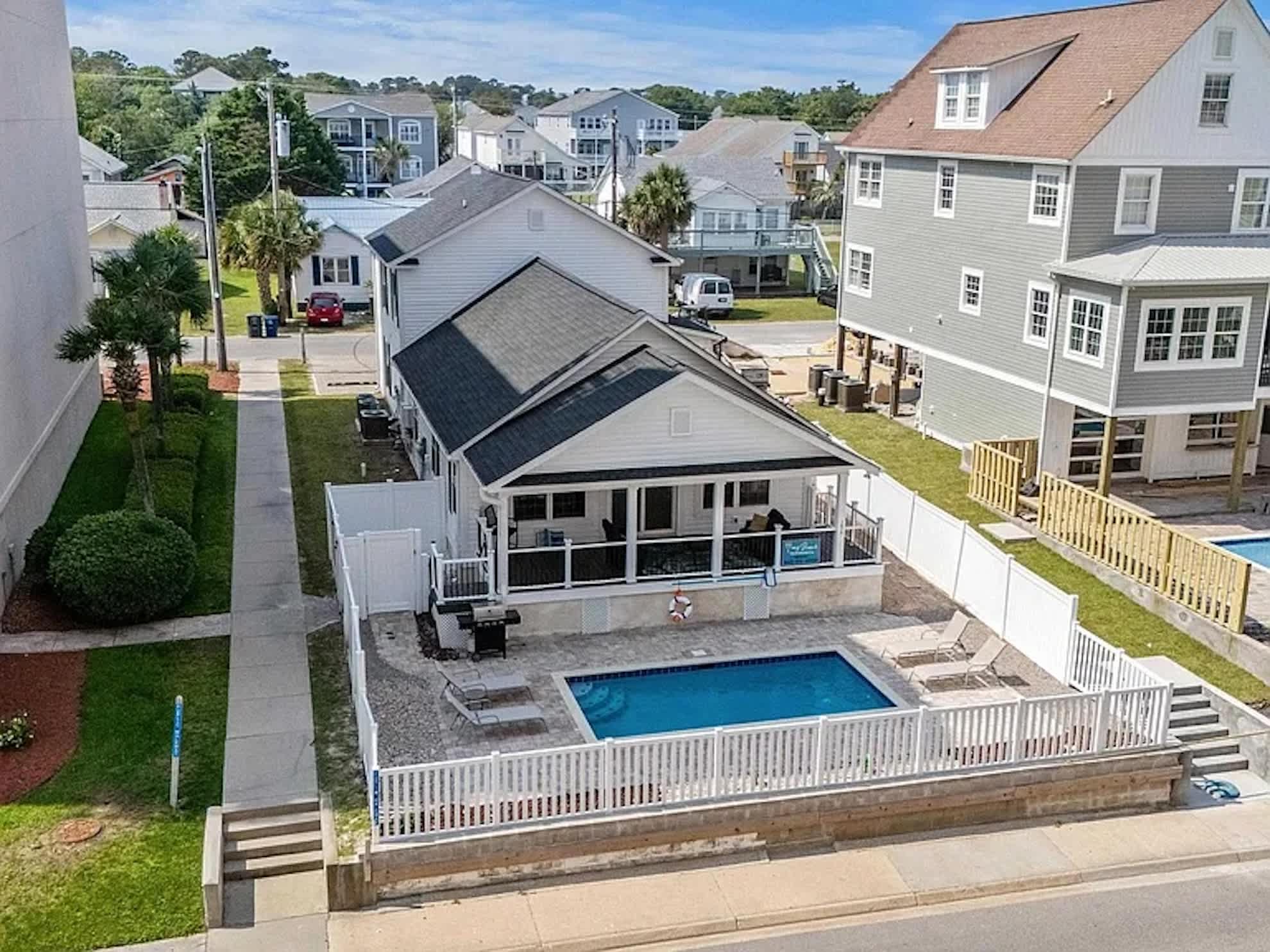 White Lotus Beach Retreat w Pool and Ocean Peek