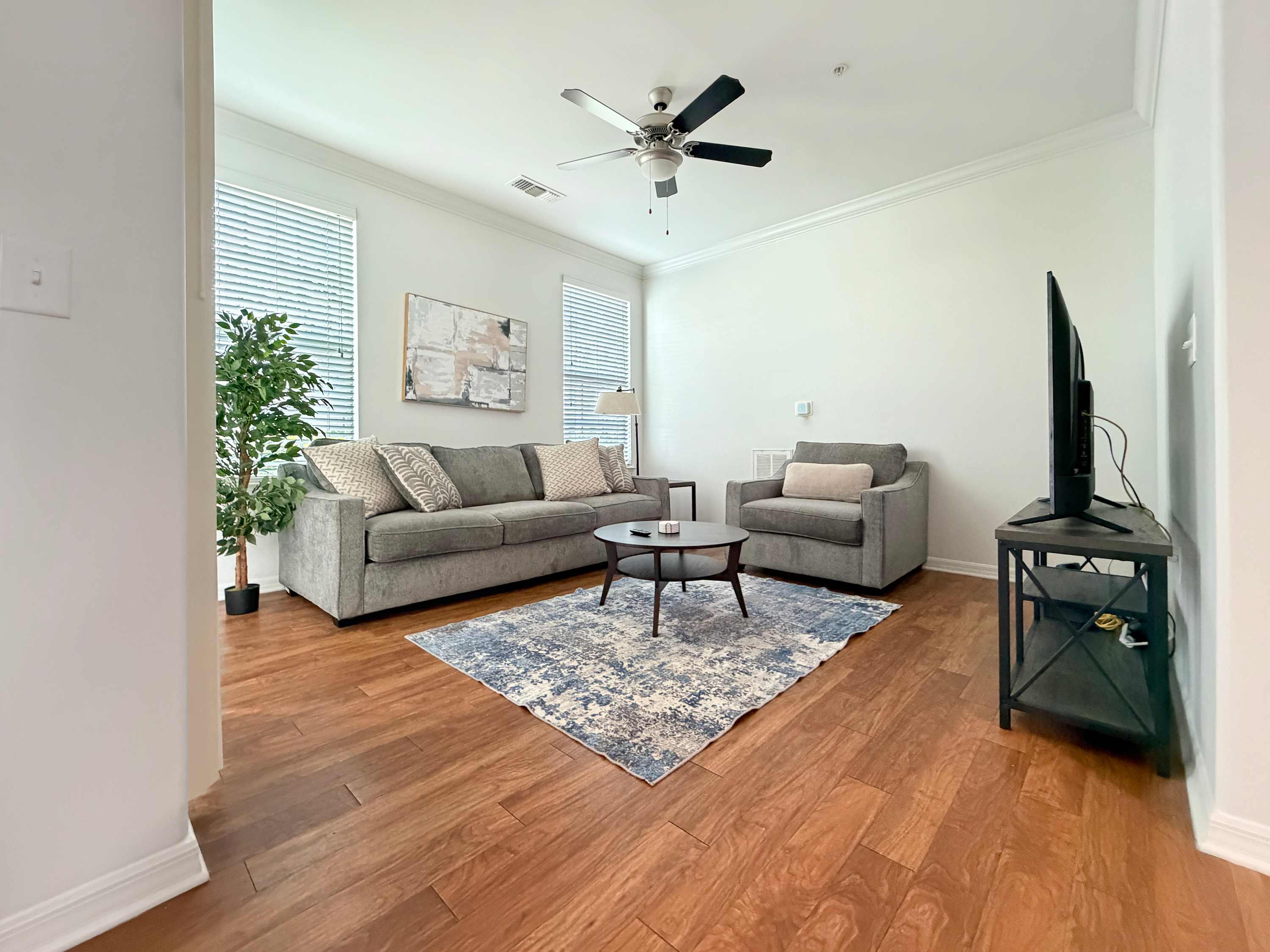 Tranquil 1 BR Apt on 1st Floor, Prime North Tampa Area