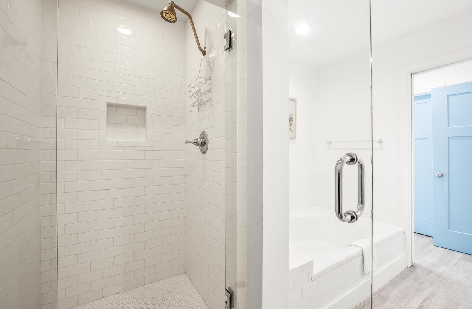 Full En Suite Bathroom with Garden Tub and Walk In Shower