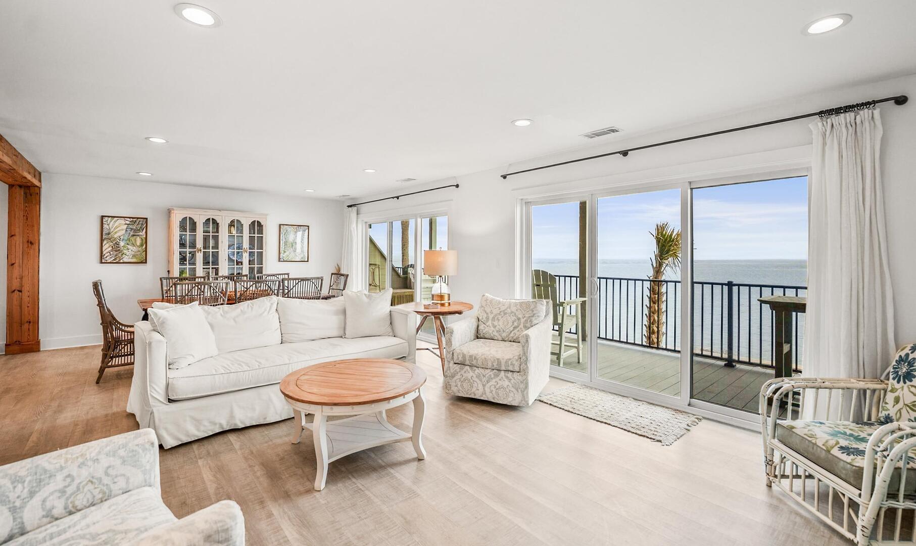 Living Room/Dining Room with Access to Ocean Front Deck
