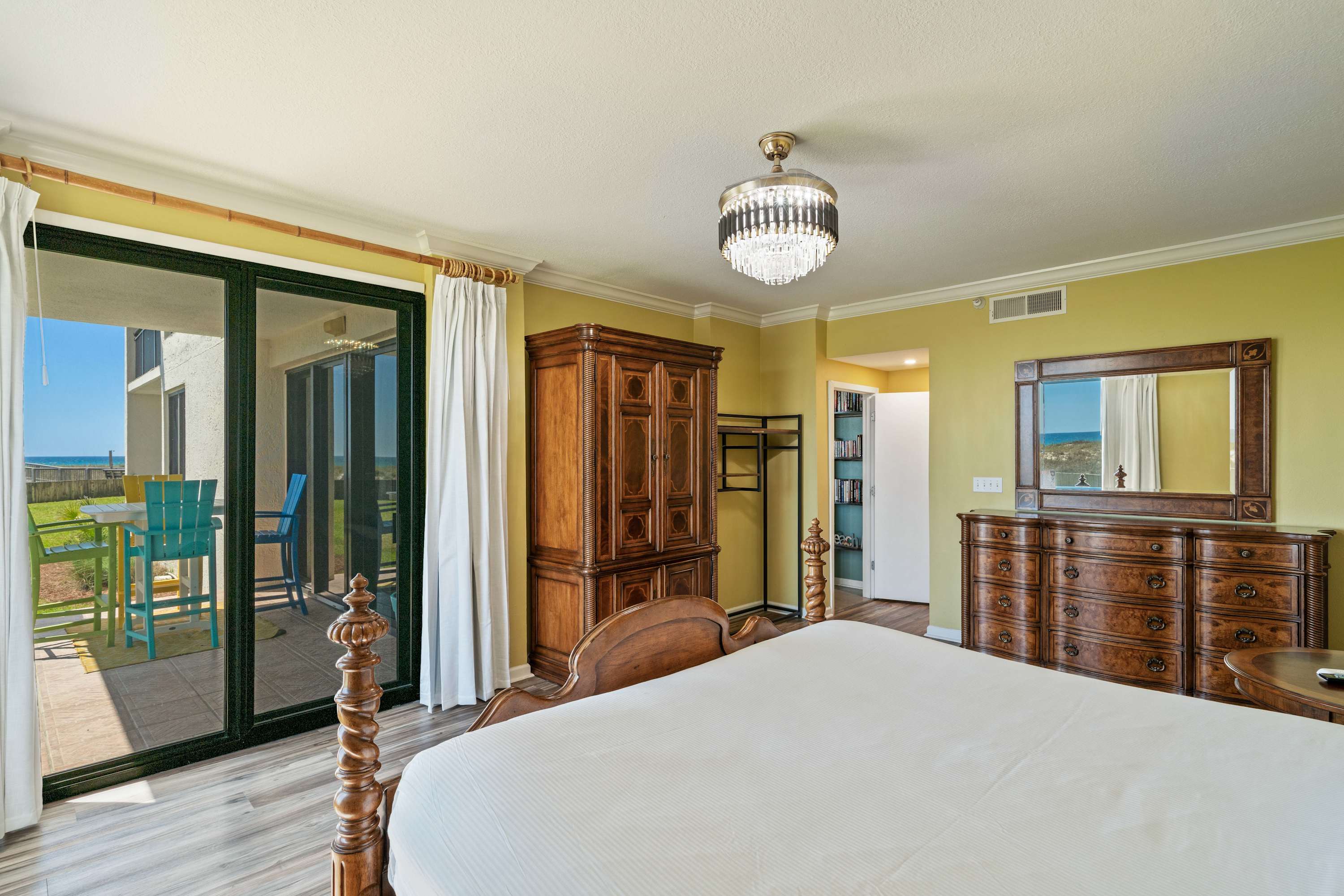 Navarre Towers 101 3 Bedroom | Photo 17