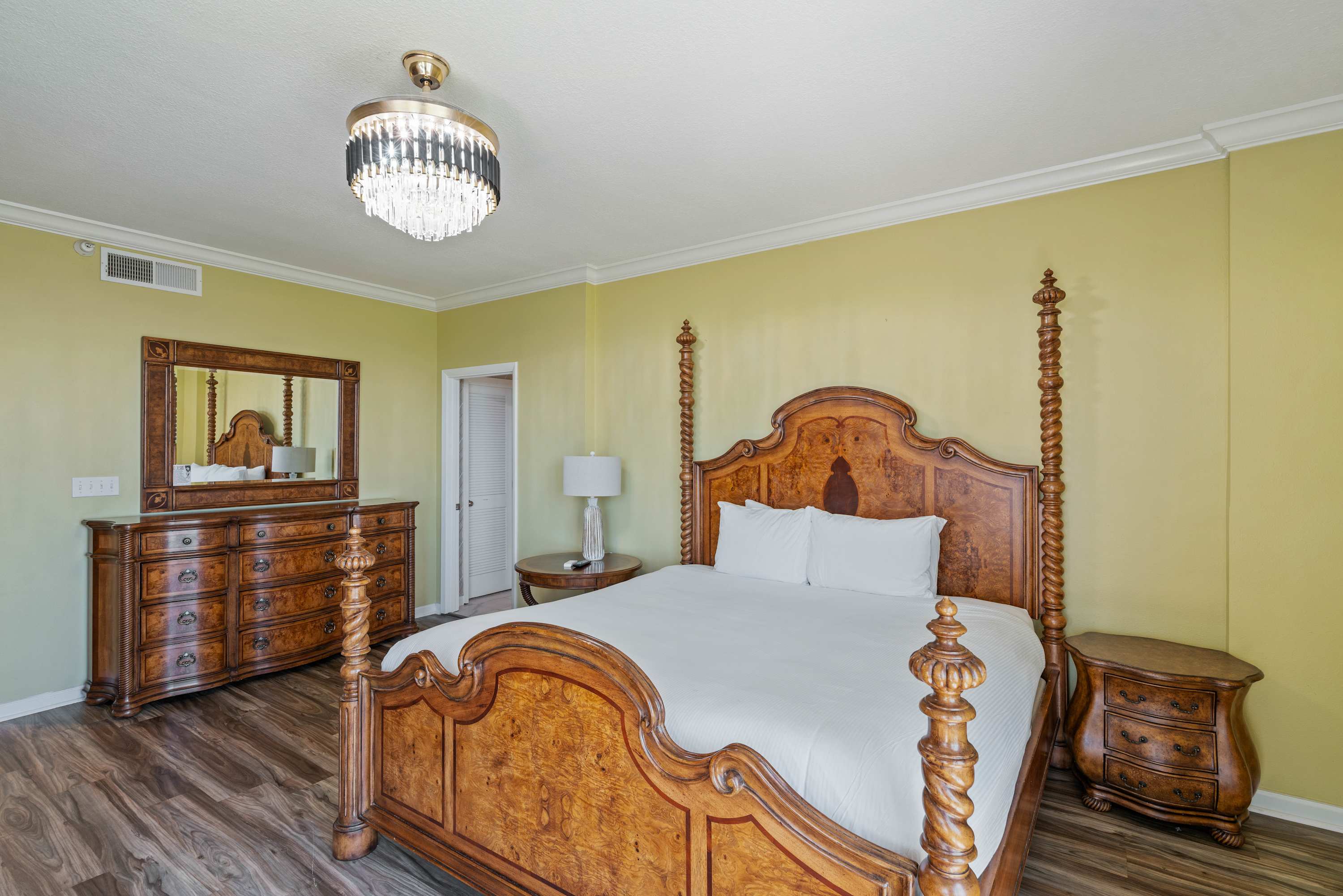 Navarre Towers 101 3 Bedroom | Photo 18