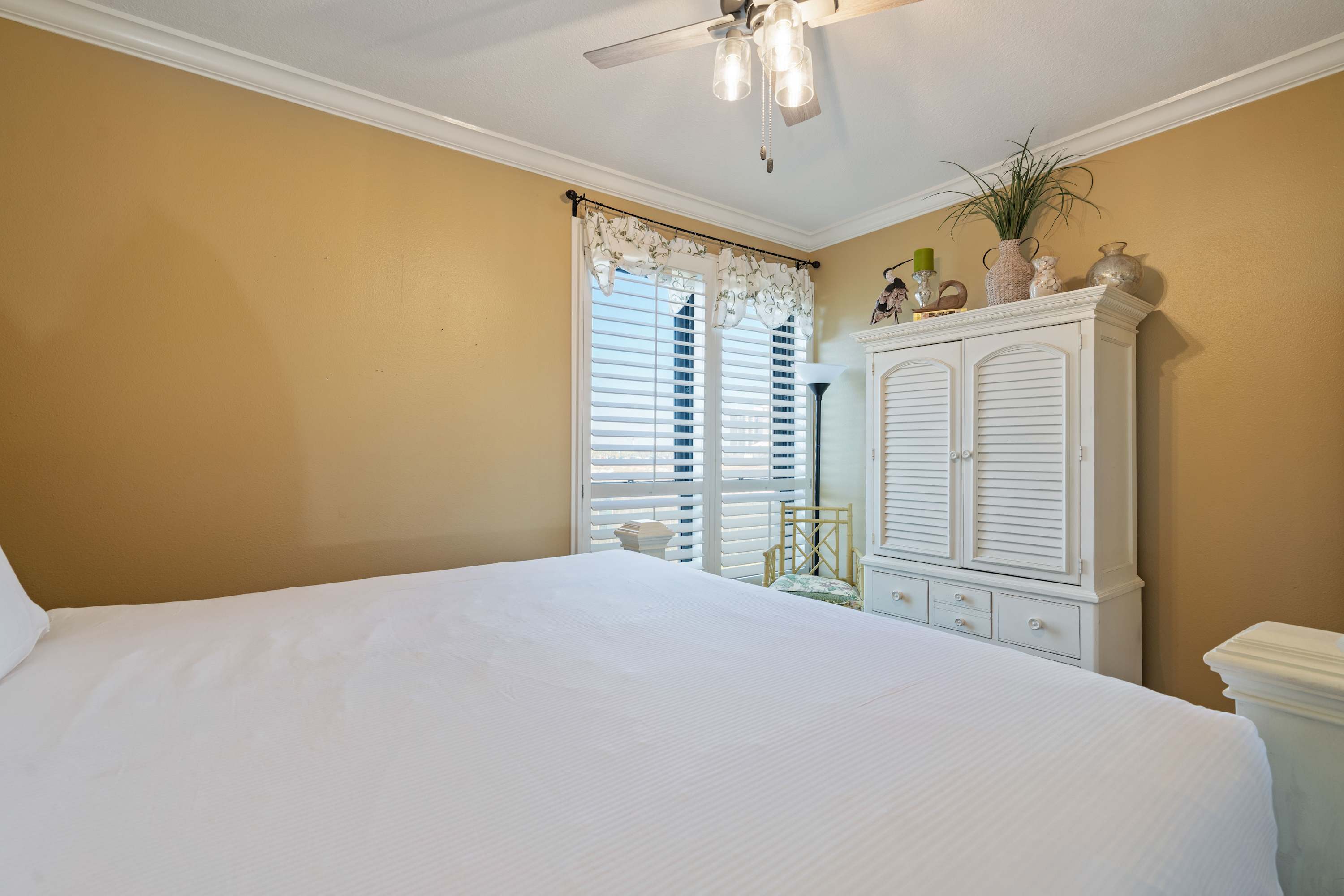 Navarre Towers 101 3 Bedroom | Photo 23