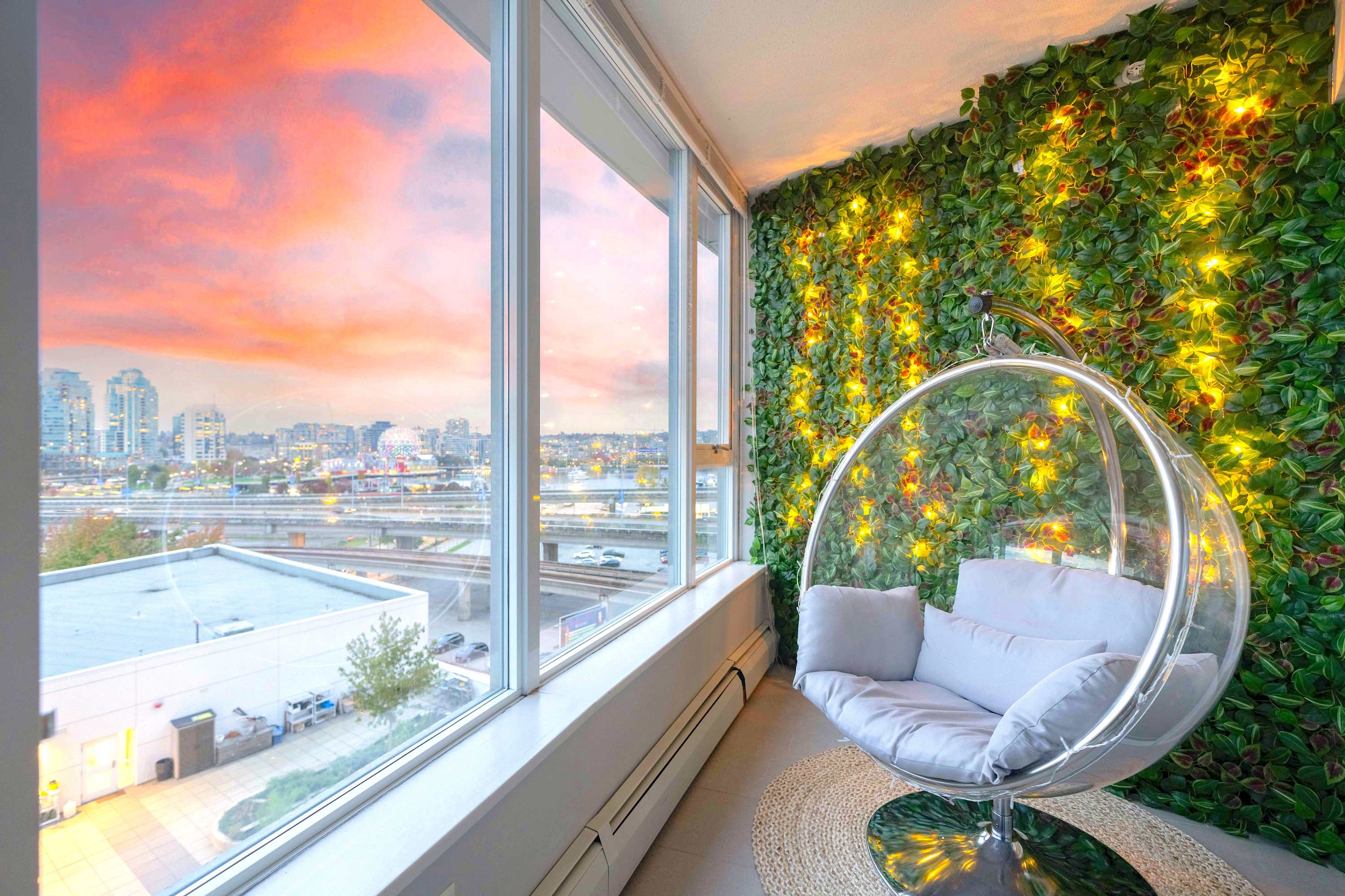DT Forest Oasis w/ Water View & Free Parking
