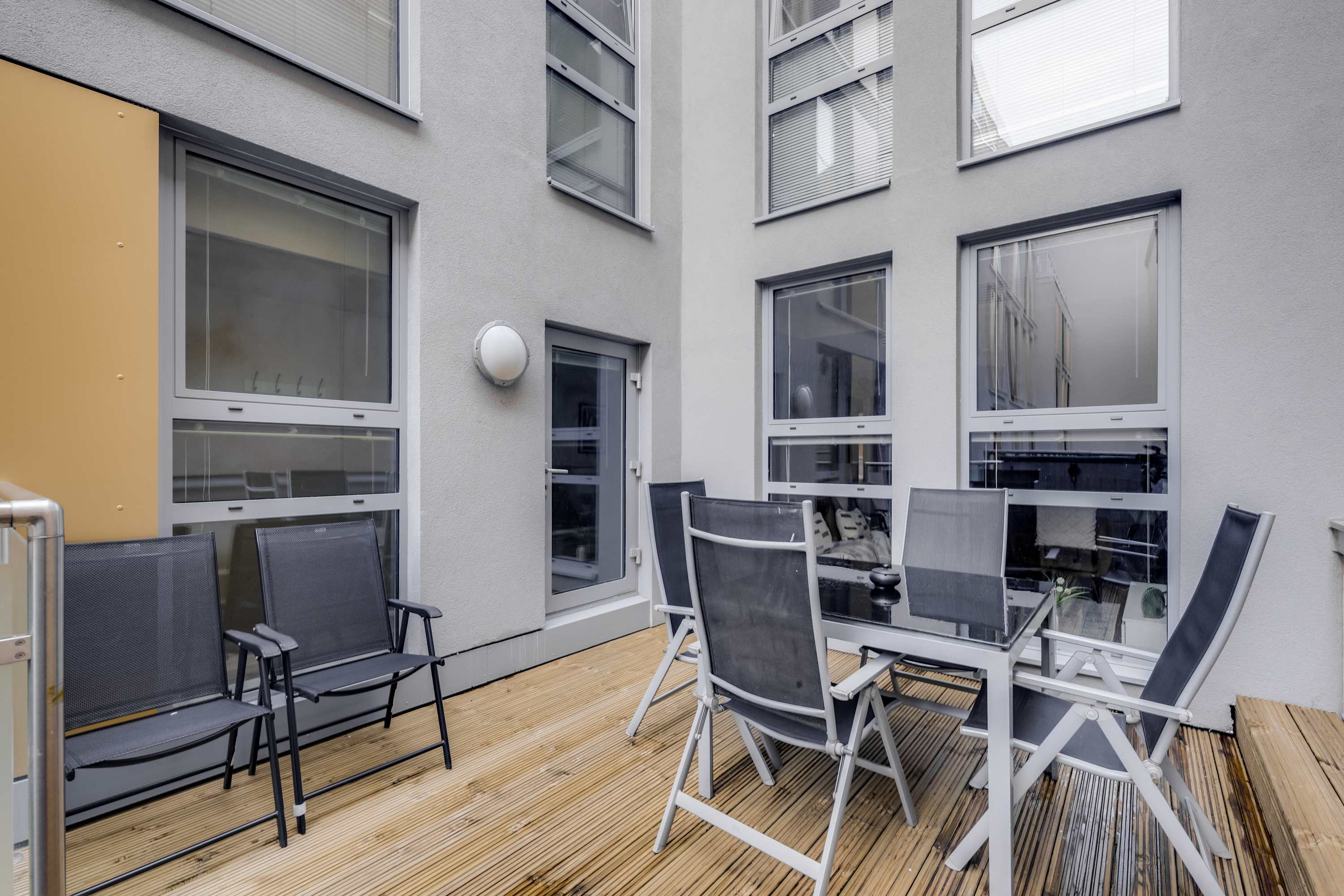 5 Mins Walk to Moorgate | Tranquil City Retreat