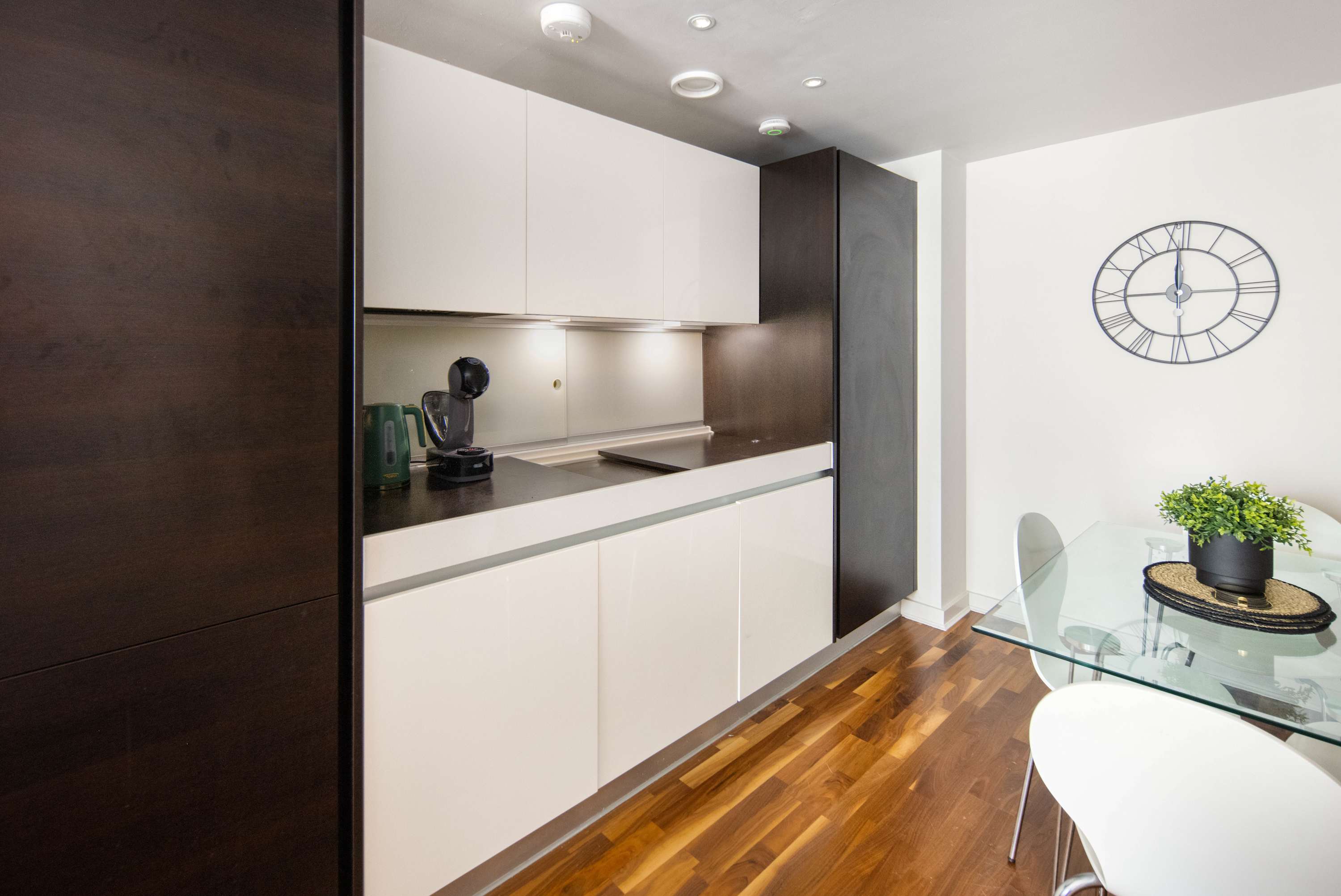 5 Mins Walk to Moorgate | City Getaway