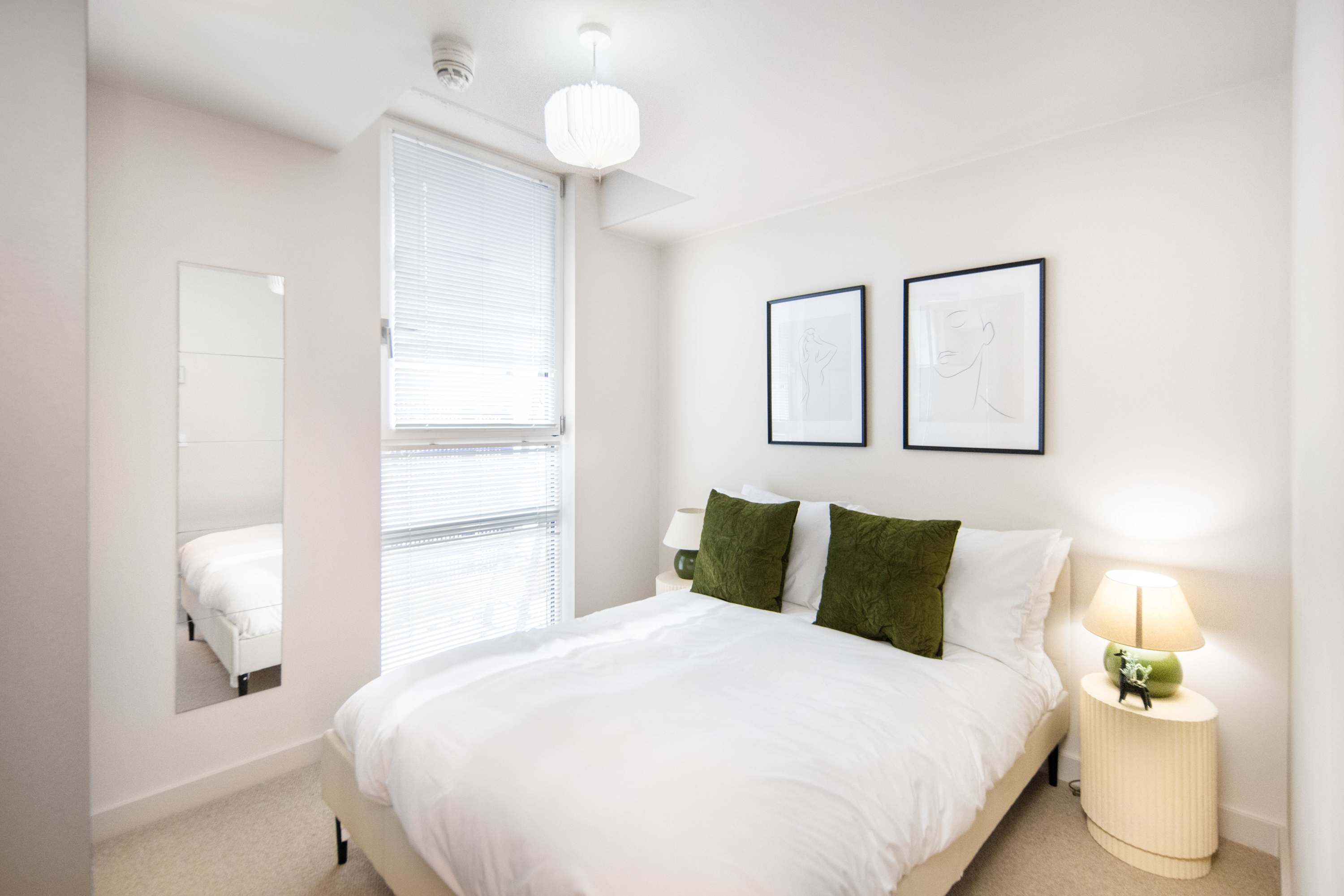 5 Mins Walk to Moorgate | City Getaway