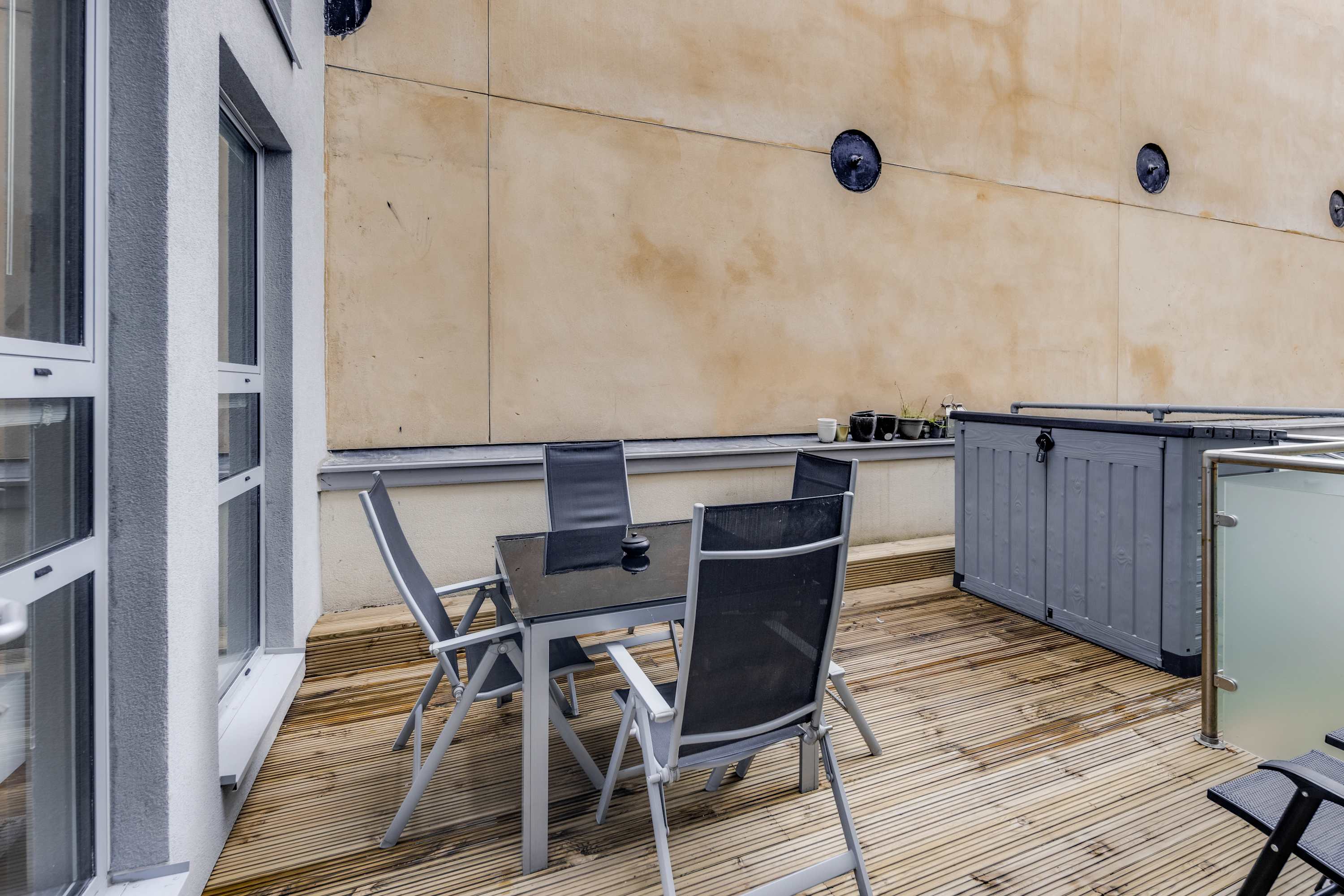 5 Mins Walk to Moorgate | City Getaway