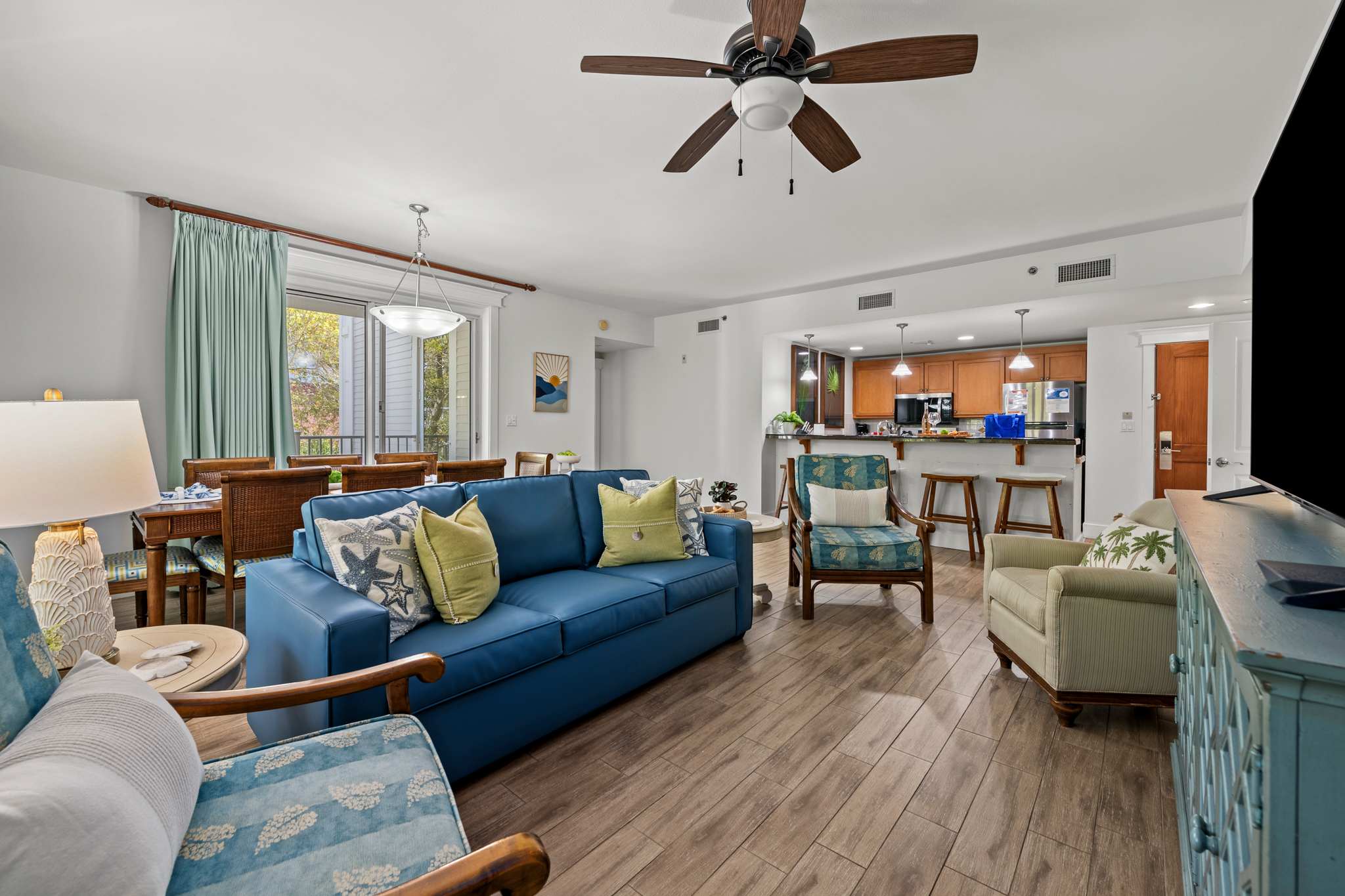 Baytowne Bliss at Lasata with Heated Pool & Golf Cart - Picture 4