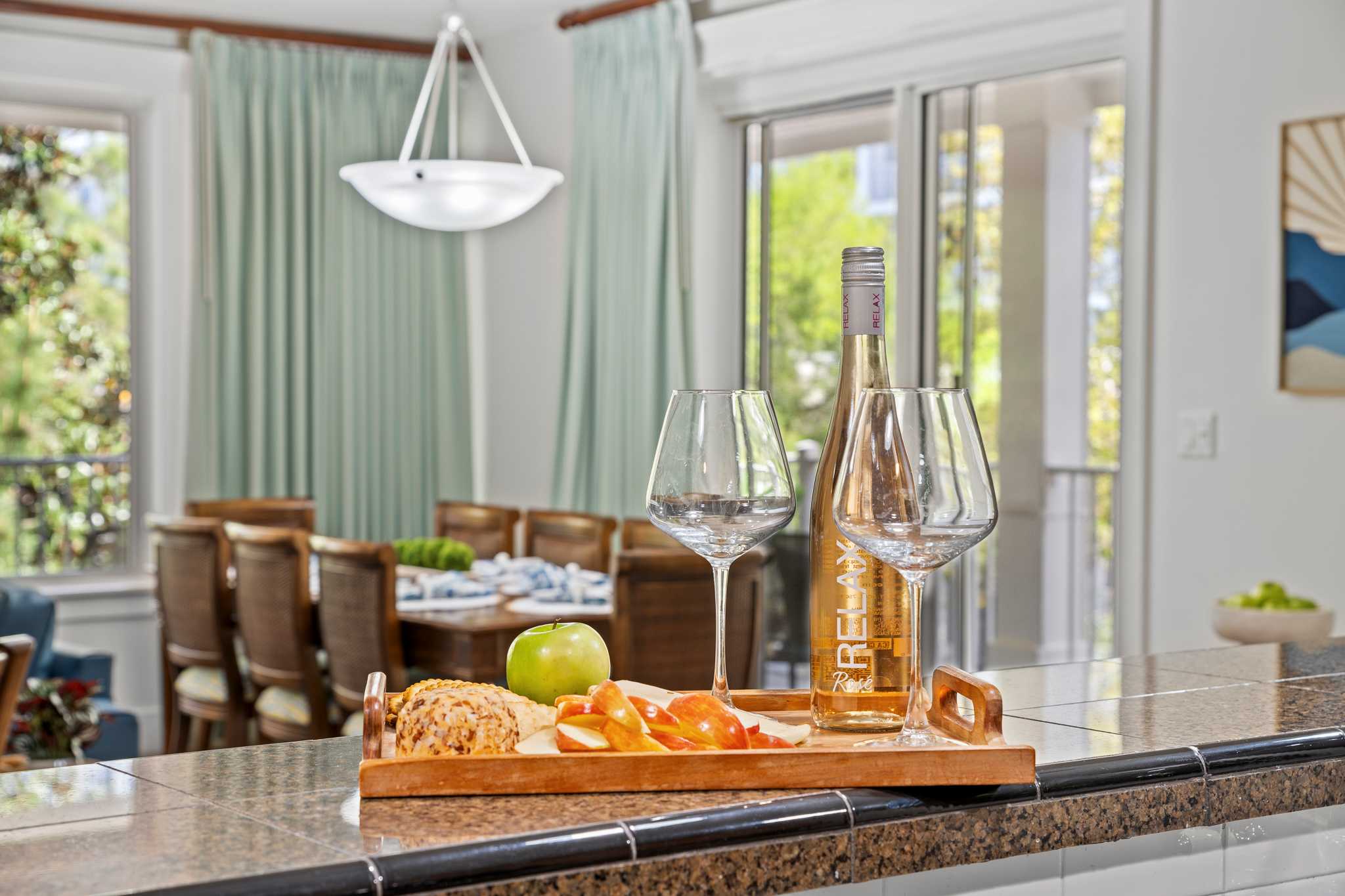 Baytowne Bliss at Lasata with Heated Pool & Golf Cart - Picture 9