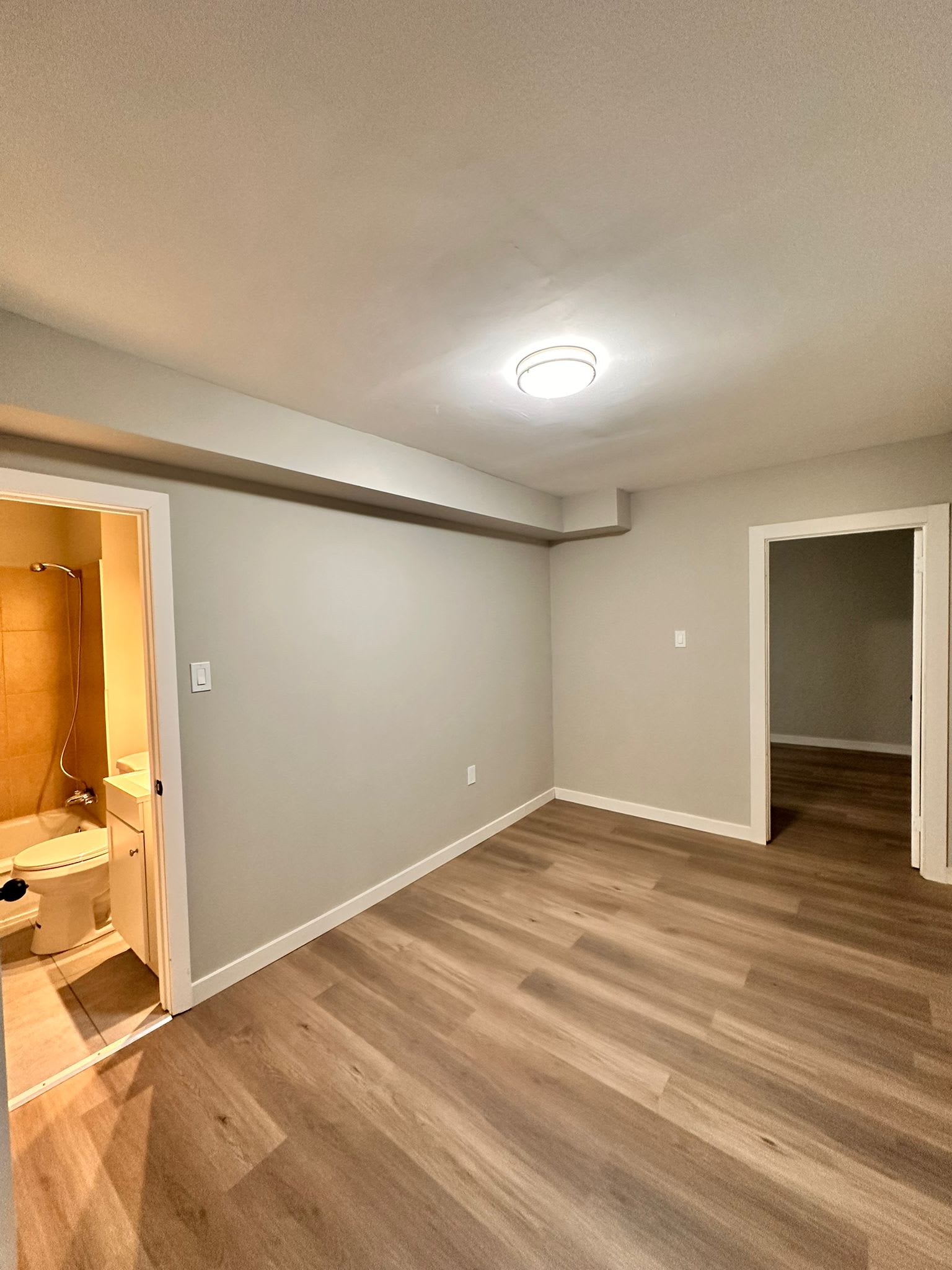 Renovated 1-bedroom Suite #04 in Haliburton