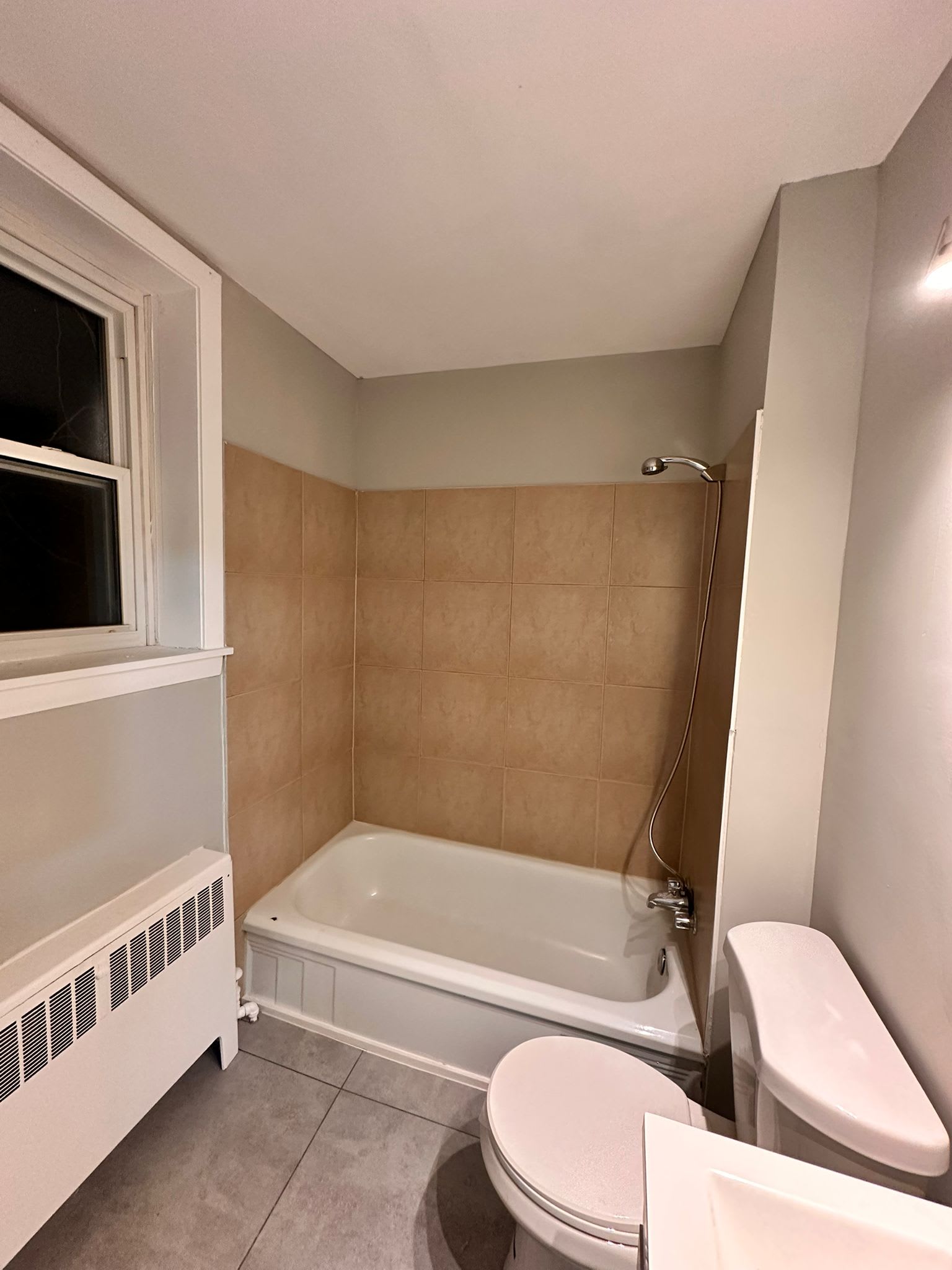 Renovated 1-bedroom Suite #12A in Haliburton
