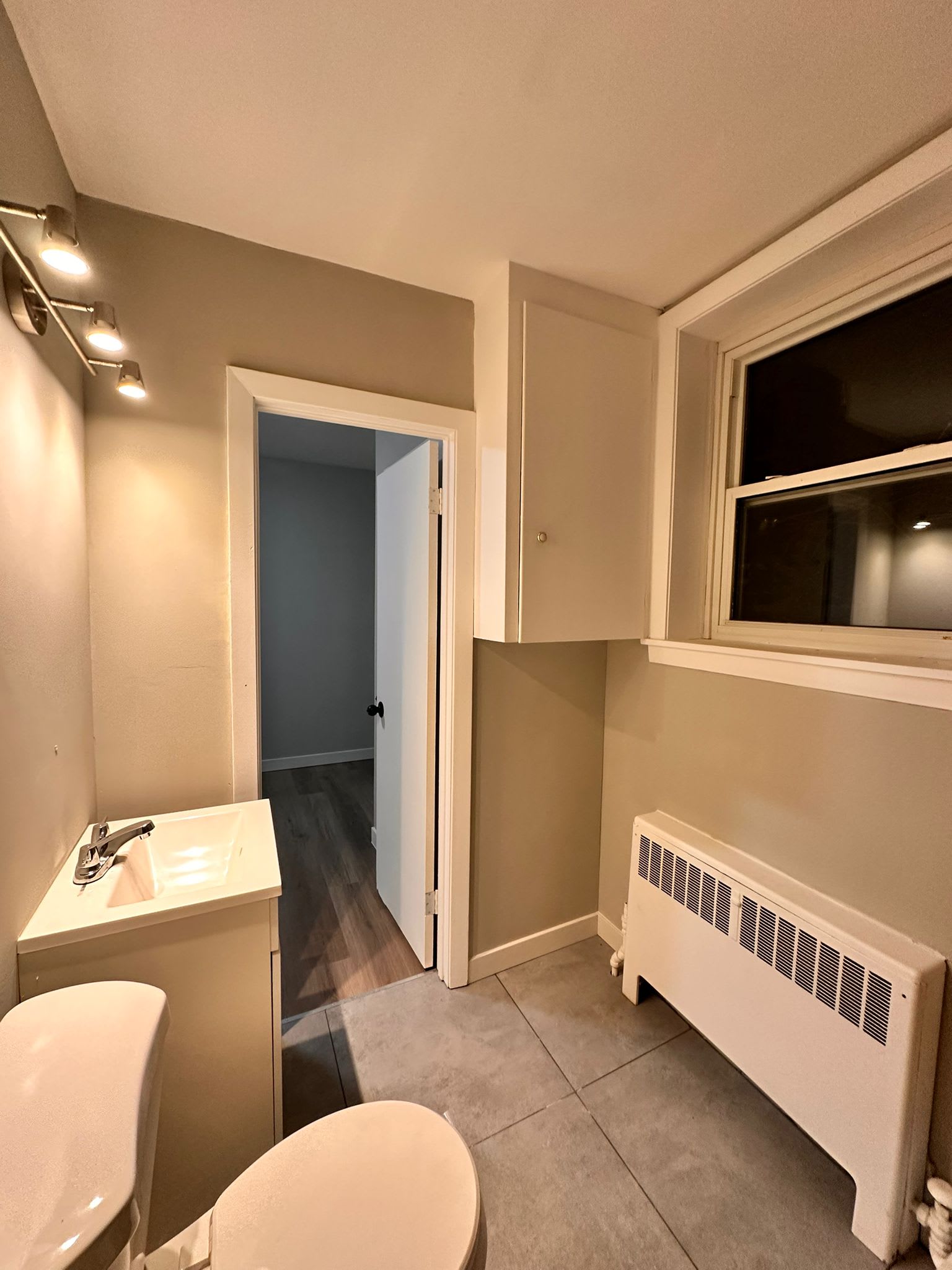 Renovated 1-bedroom Suite #12A in Haliburton