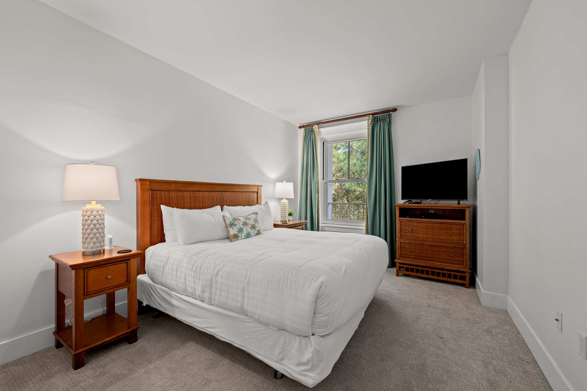 Baytowne Bliss at Lasata with Heated Pool & Golf Cart - Picture 18