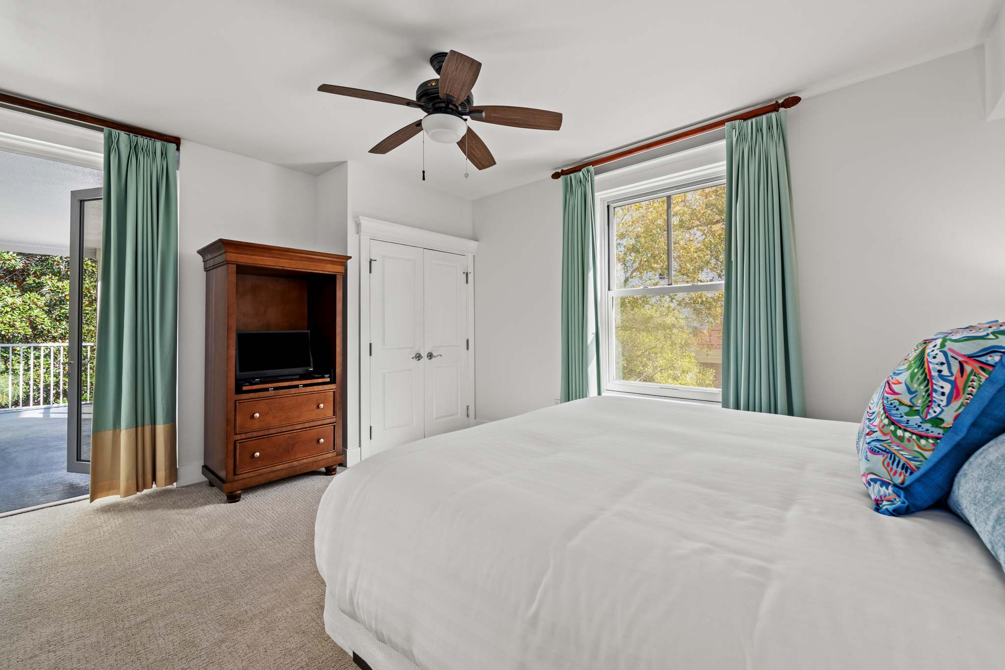 Baytowne Bliss at Lasata with Heated Pool & Golf Cart - Picture 17