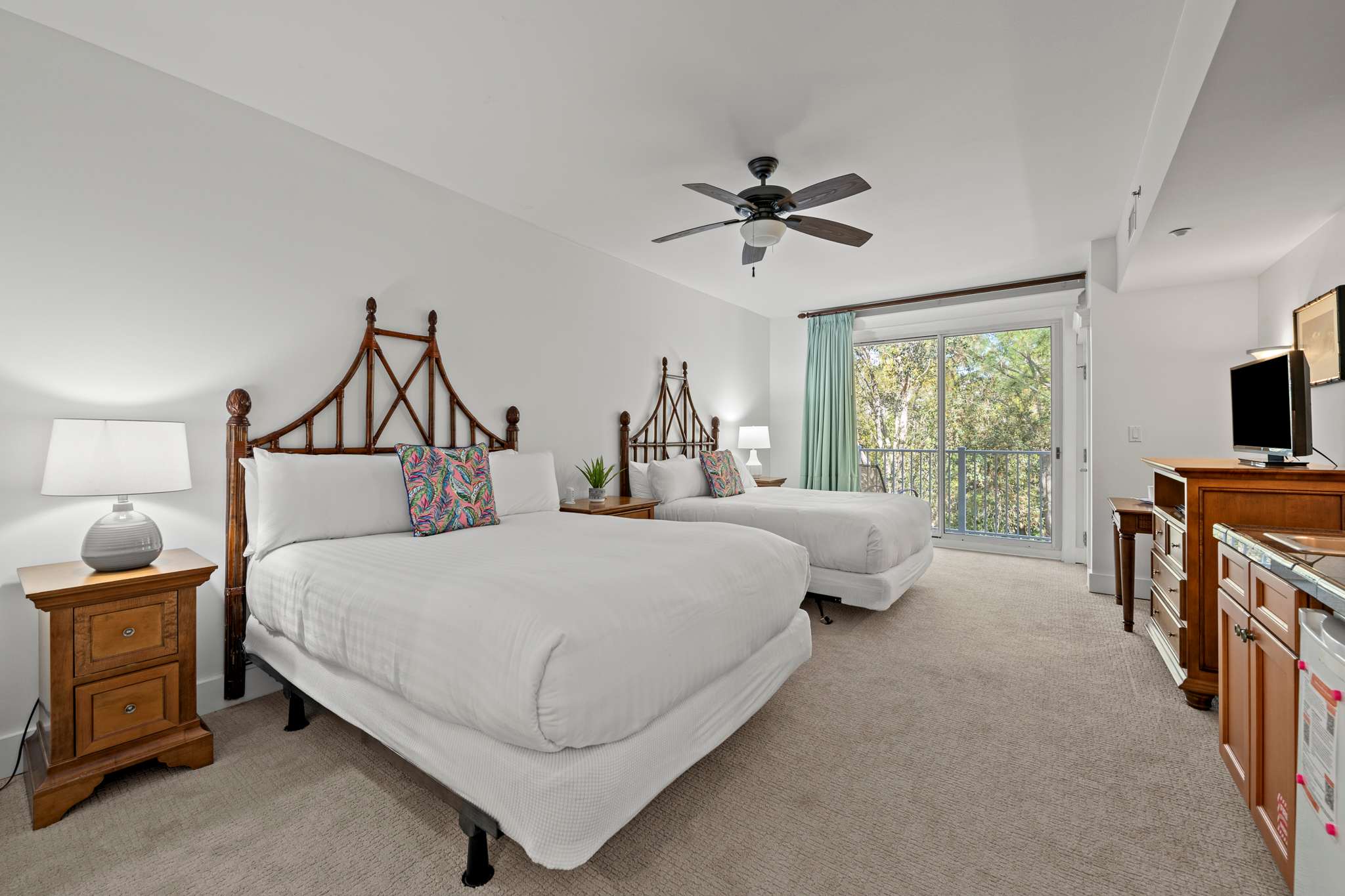 Baytowne Bliss at Lasata with Heated Pool & Golf Cart - Picture 21