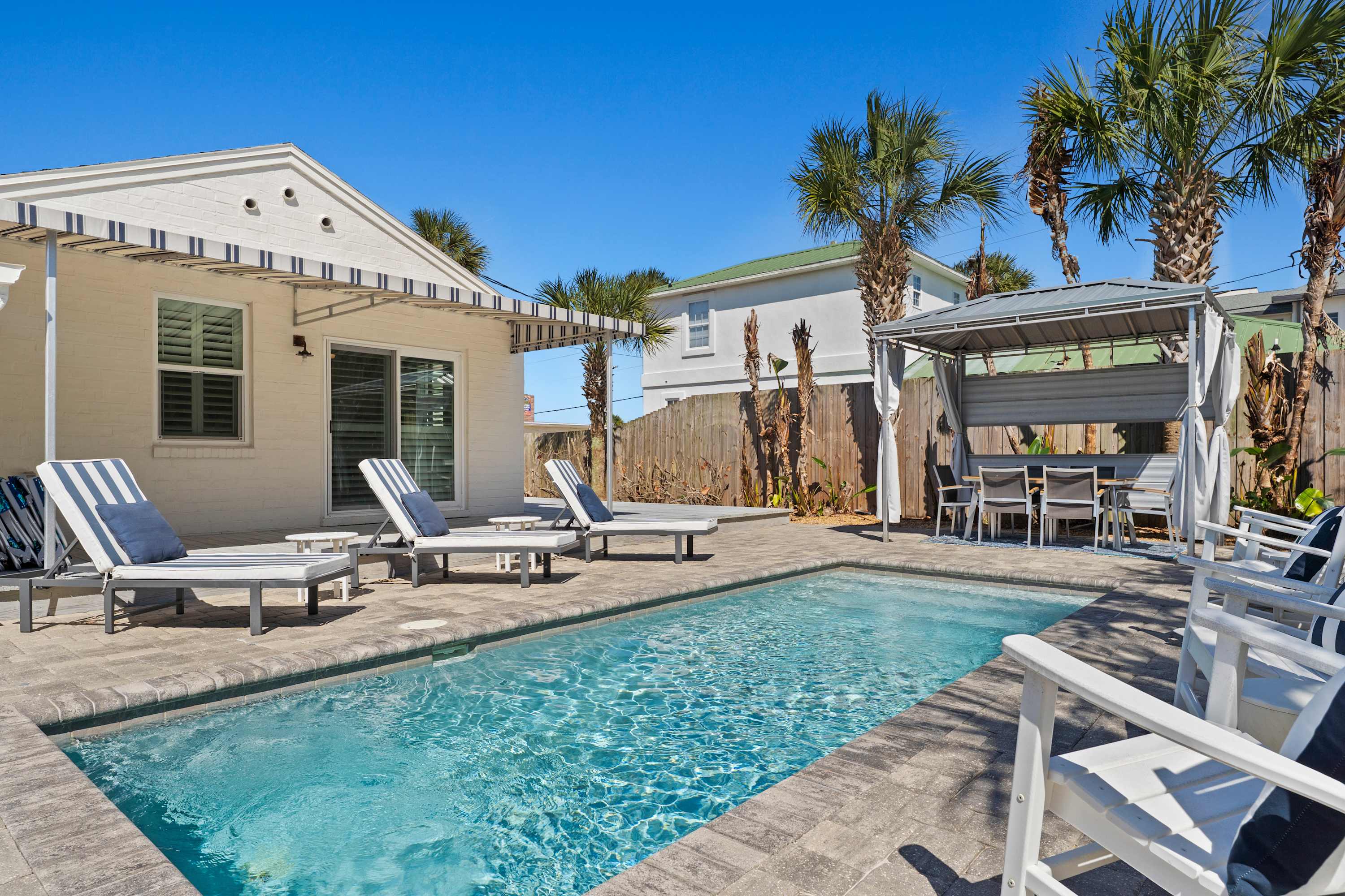  Beach Cabana, Sparkling Pool, Steps to Beach Pier