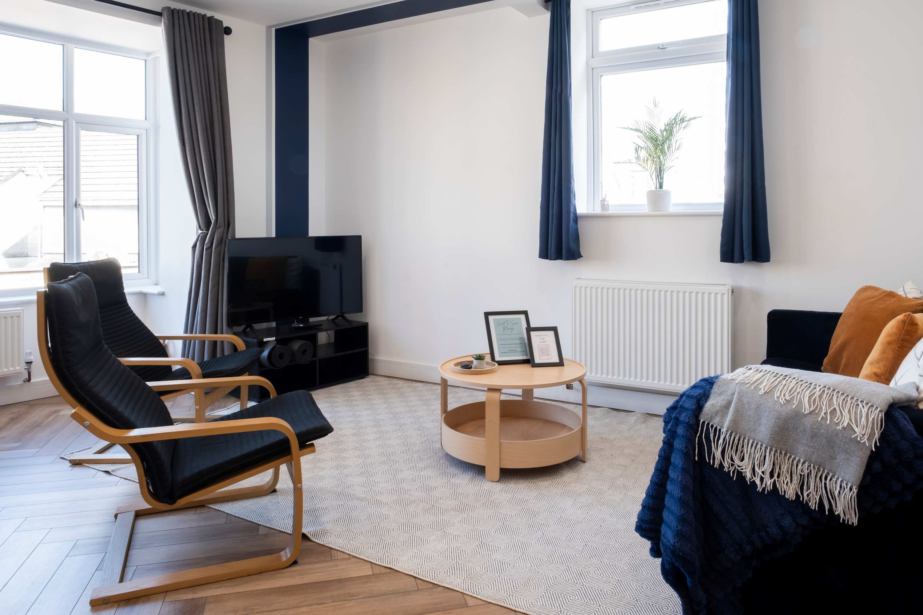 View Luxury Apartment Newquay Sea Views Pet Friendly in 8B Manor Road TR7 1JQ Luxury Apartment Newquay Sea Views Pet Friendly in 8B Manor Road TR7 1JQ - Property image 11 - VivreStays