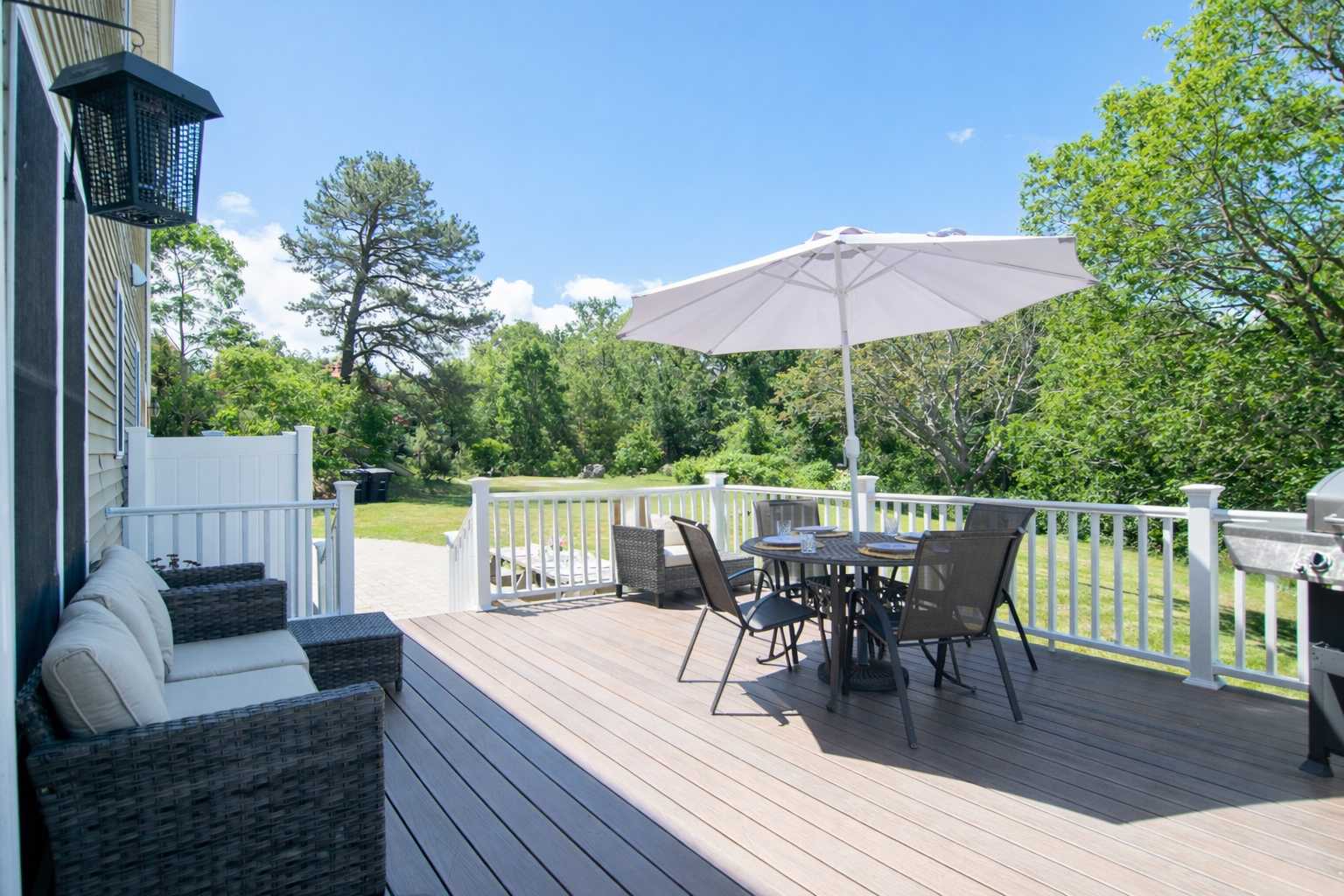 Charming Beach House With Outdoor Retreat - Serene Coastal Escape - Orleans, MA