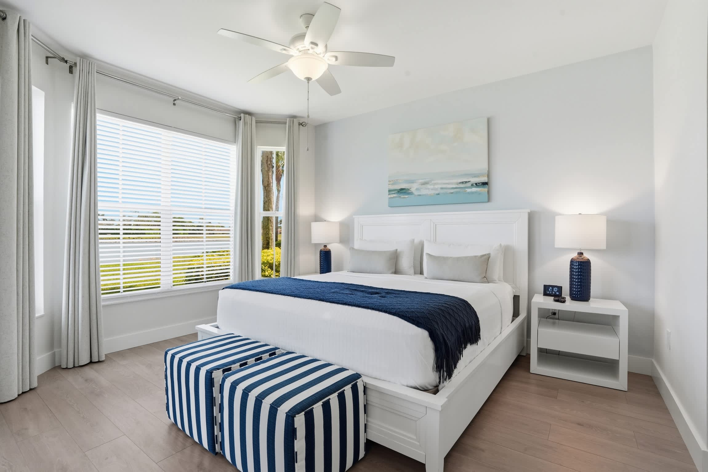 1516 Amazing Golf and Lake View in Luxury Villa | Photo 3