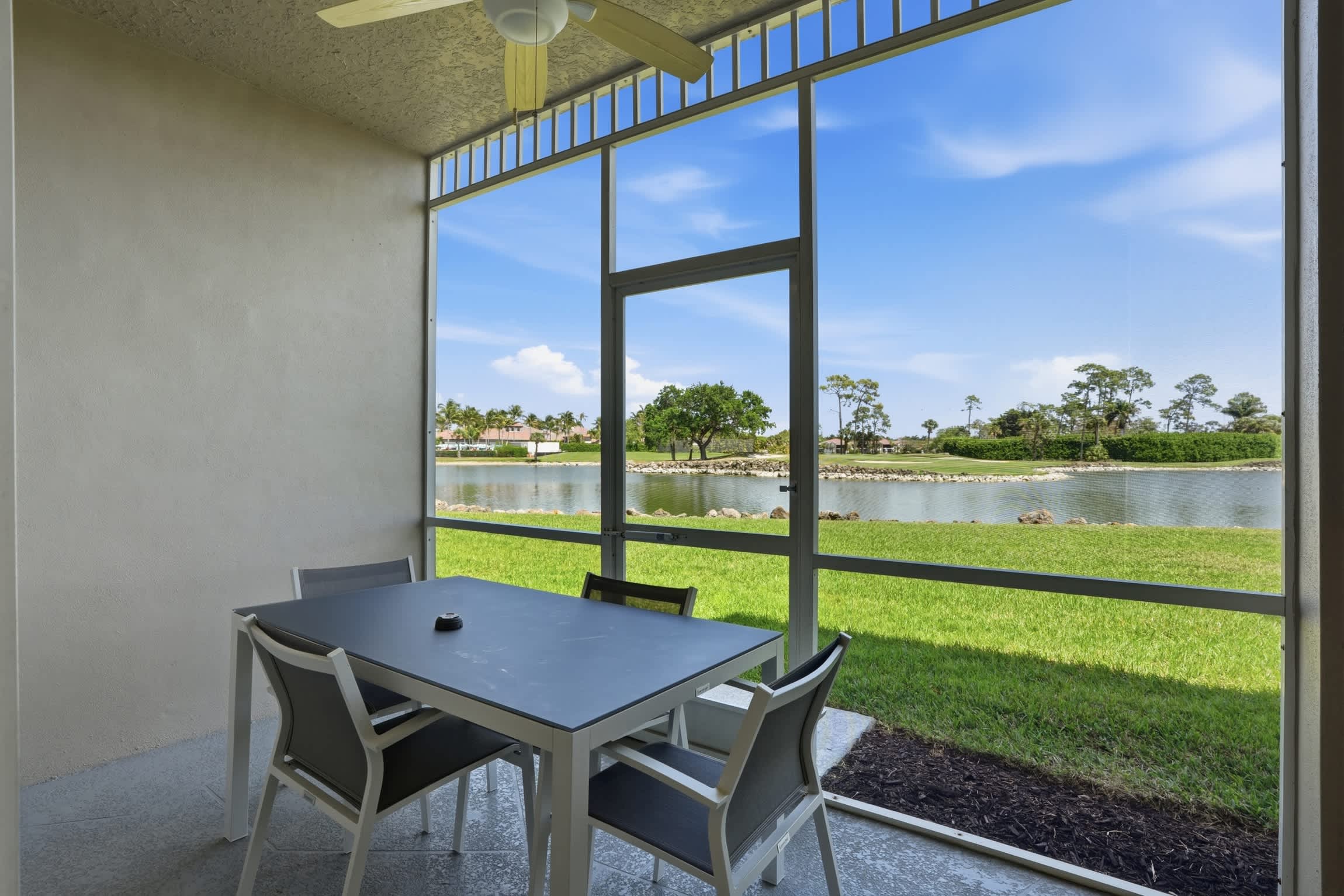 1516 Amazing Golf and Lake View in Luxury Villa | Photo 6