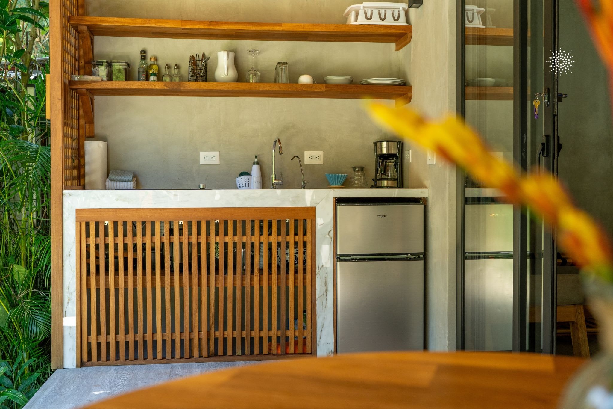 Serenity Wave Bungalow Beach & Jungle Escape + AC