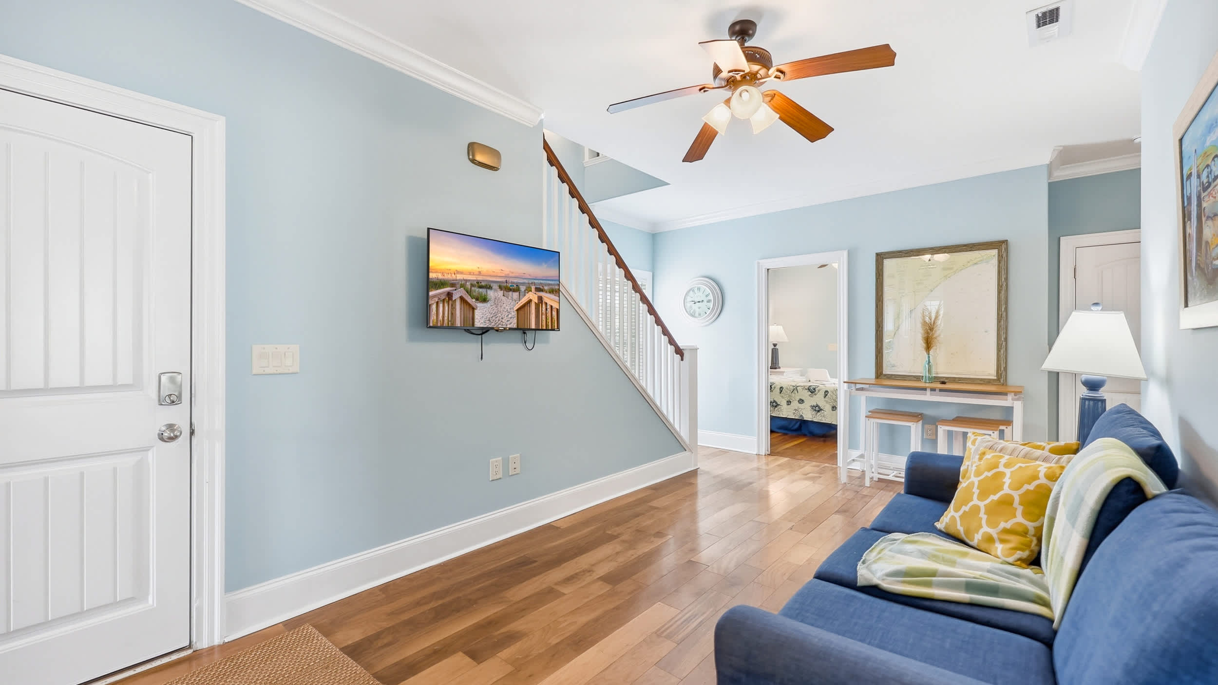 The Palm Luxury Beach House w Pool and Game Room