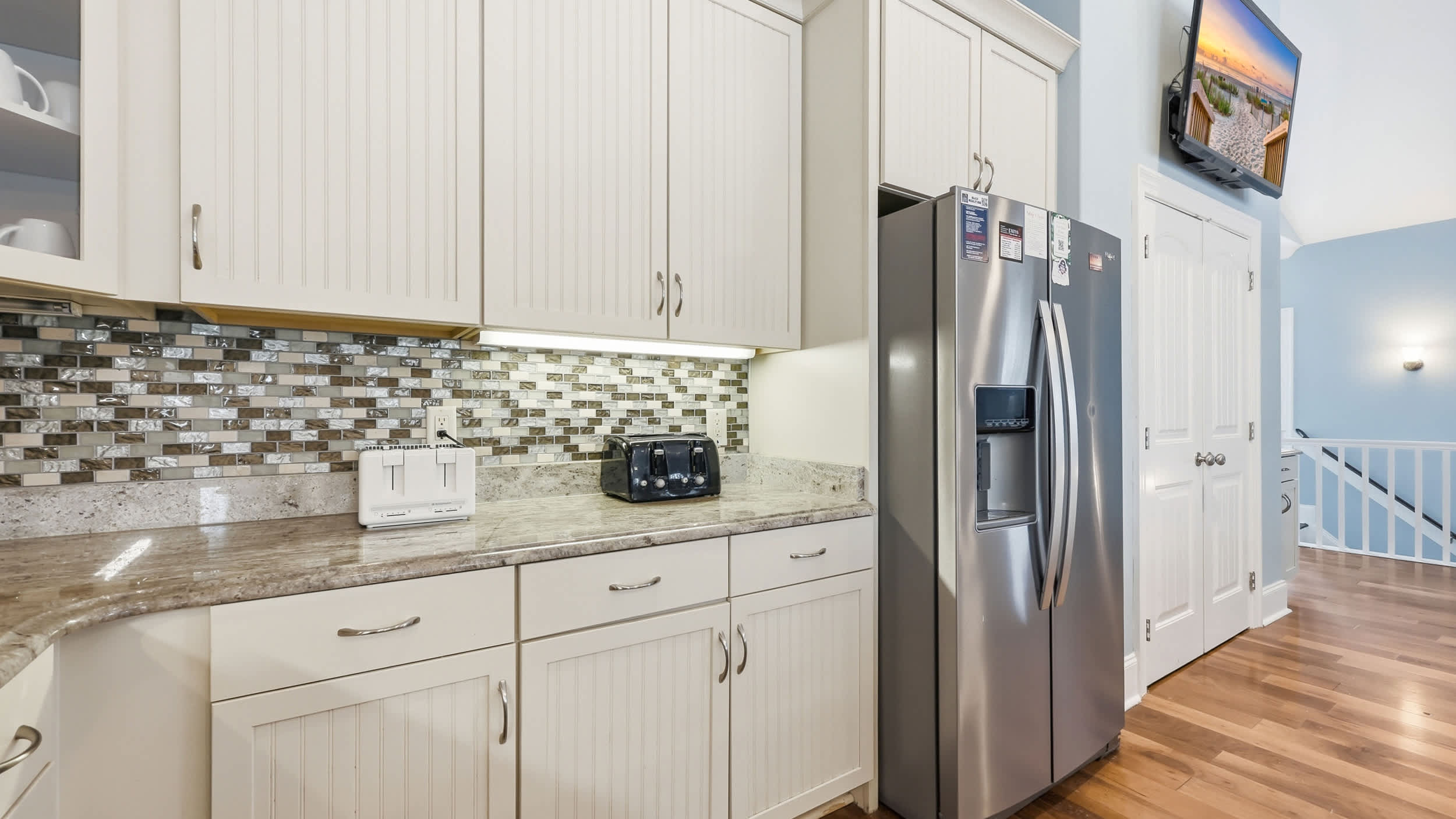 The Palm Luxury Beach House w Pool and Game Room