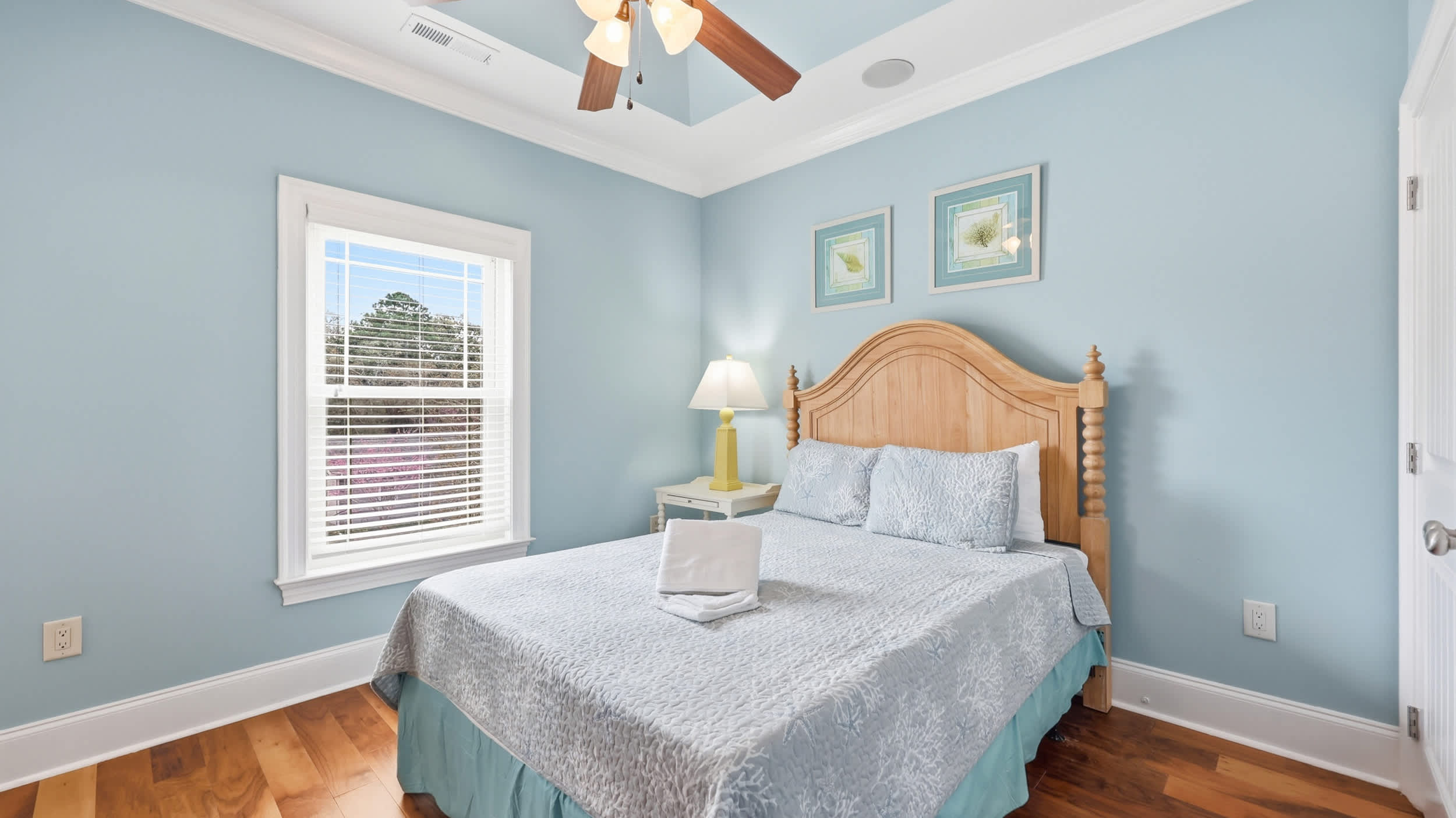 The Palm Luxury Beach House w Pool and Game Room