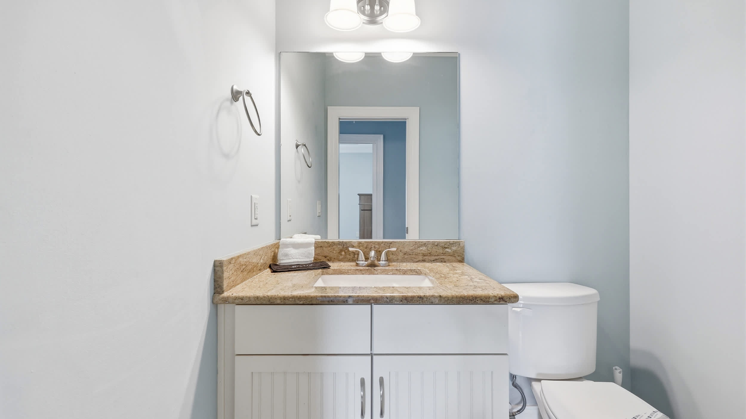 The Palm Luxury Beach House w Pool and Game Room