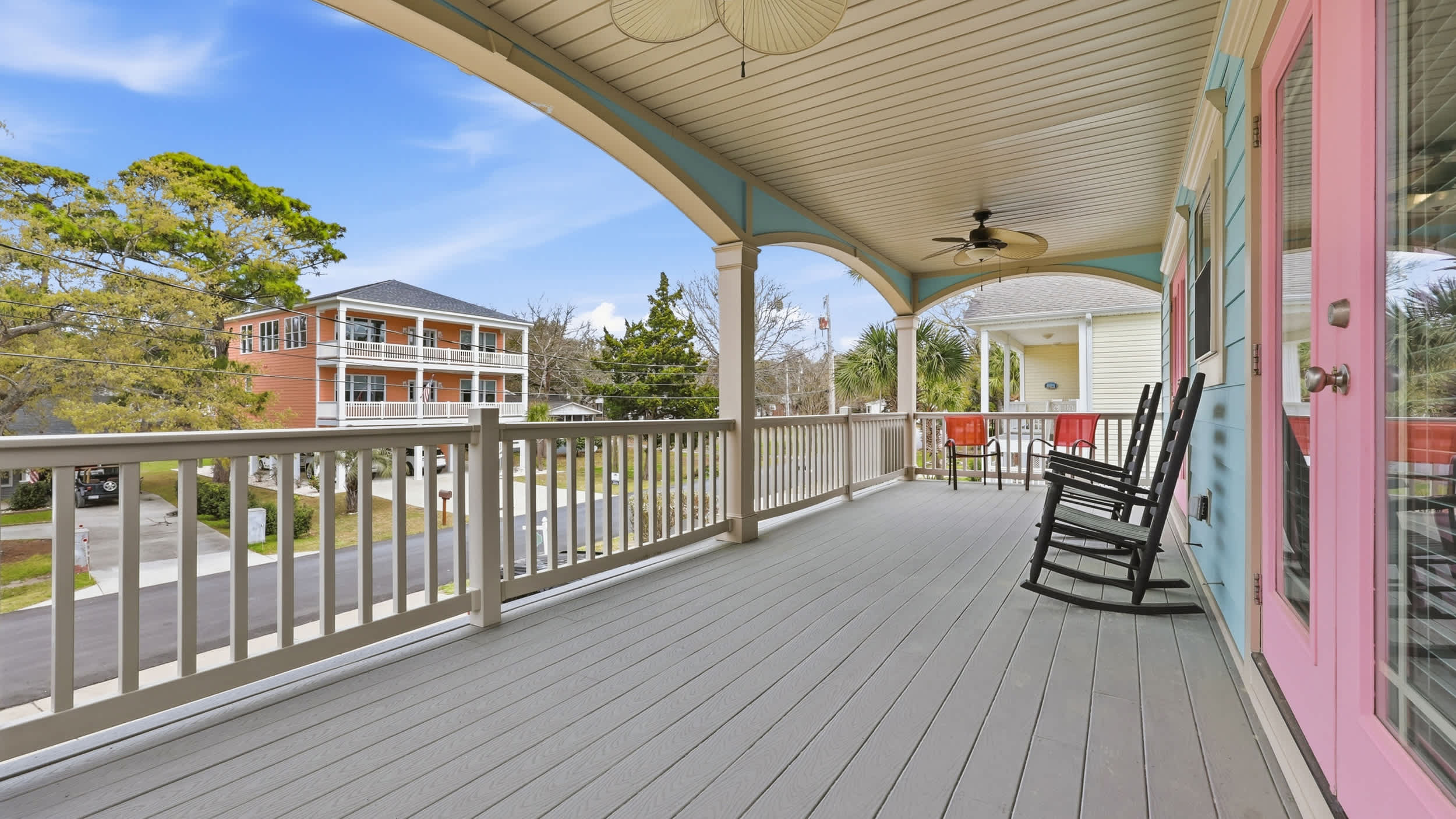 The Palm Luxury Beach House w Pool and Game Room
