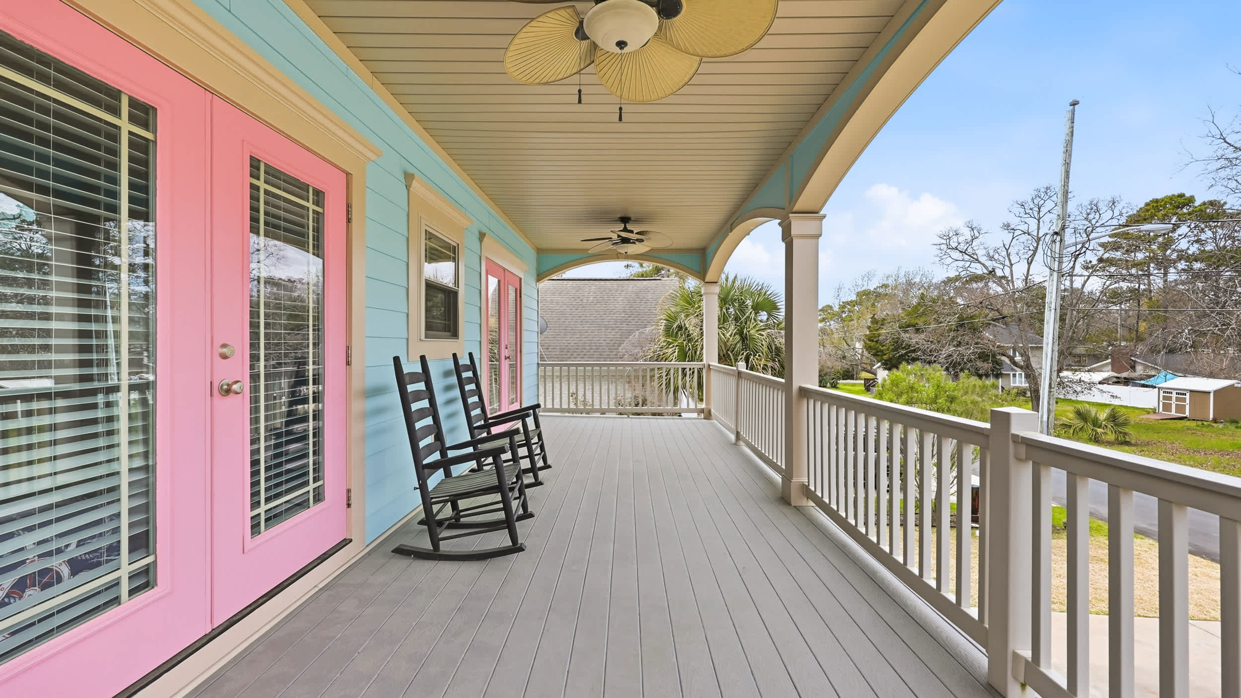 The Palm Luxury Beach House w Pool and Game Room