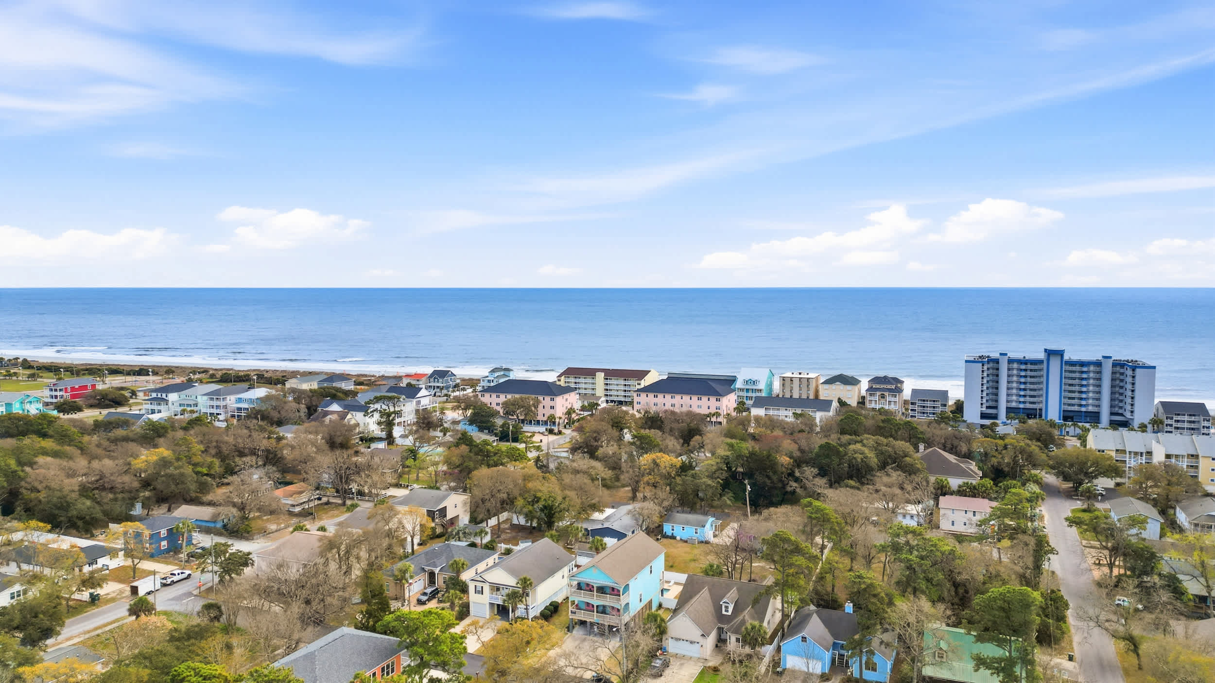 The Palm Luxury Beach House w Pool and Game Room
