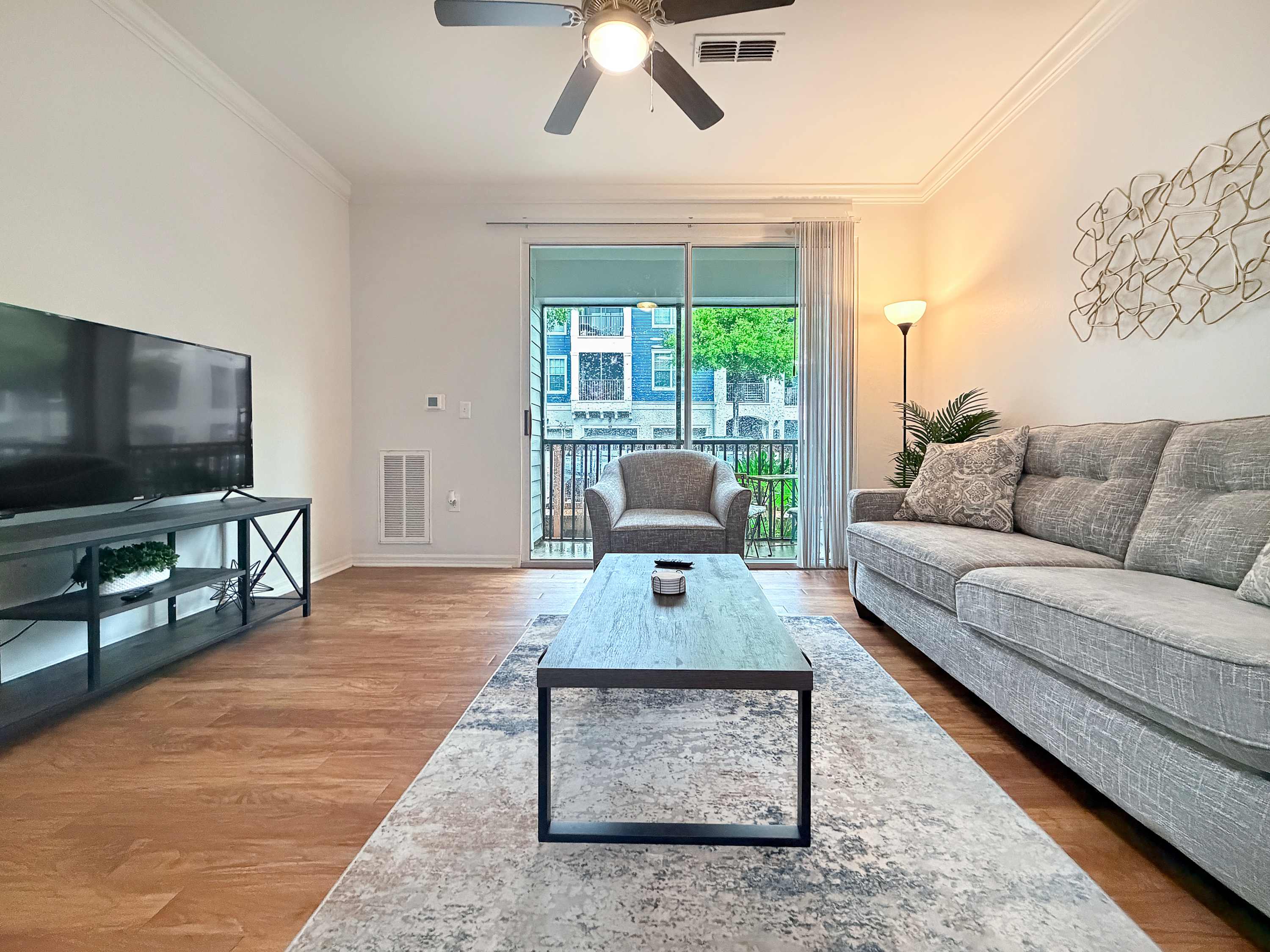 Peaceful 1st Floor Apt with Parks, Prime North Tampa