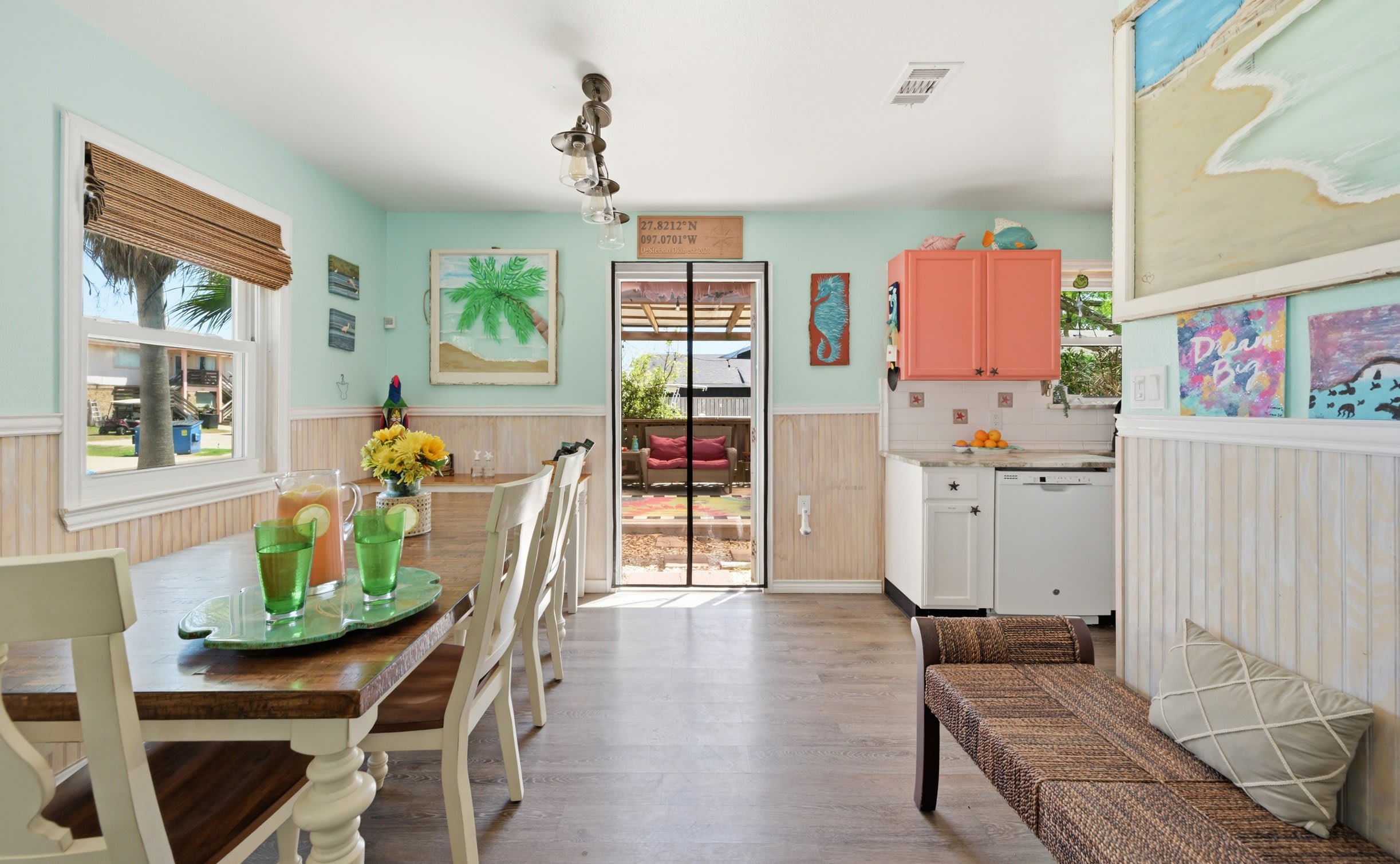 Coastal Cottage with Hot Tub & Fenced Yard + Beach