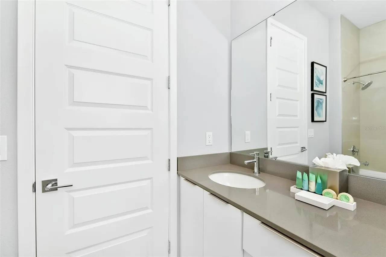 Luxury condo near Disney with pool!