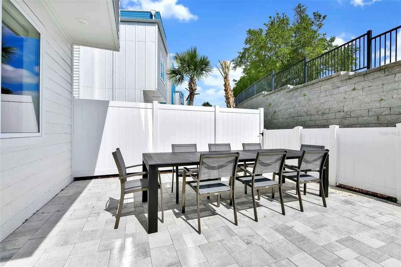 Luxury condo near Disney with pool!