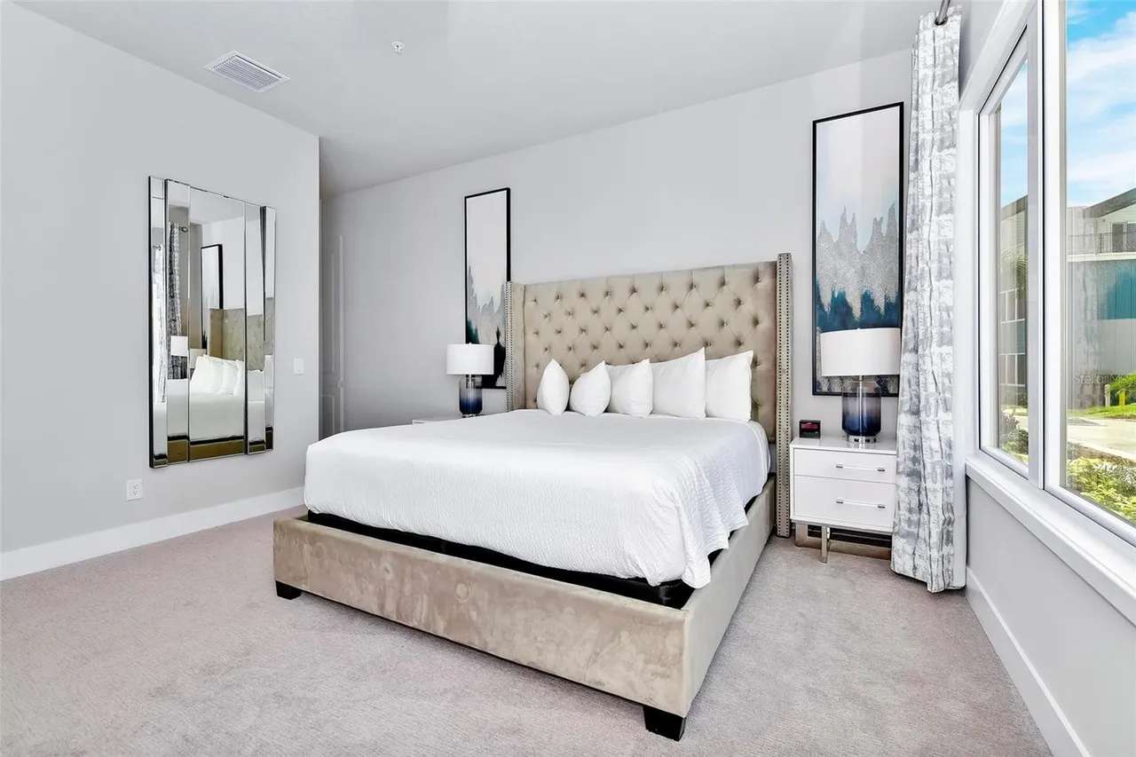 Luxury condo near Disney with pool!