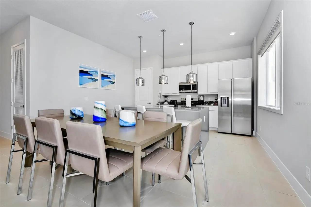 Luxury condo near Disney with pool!