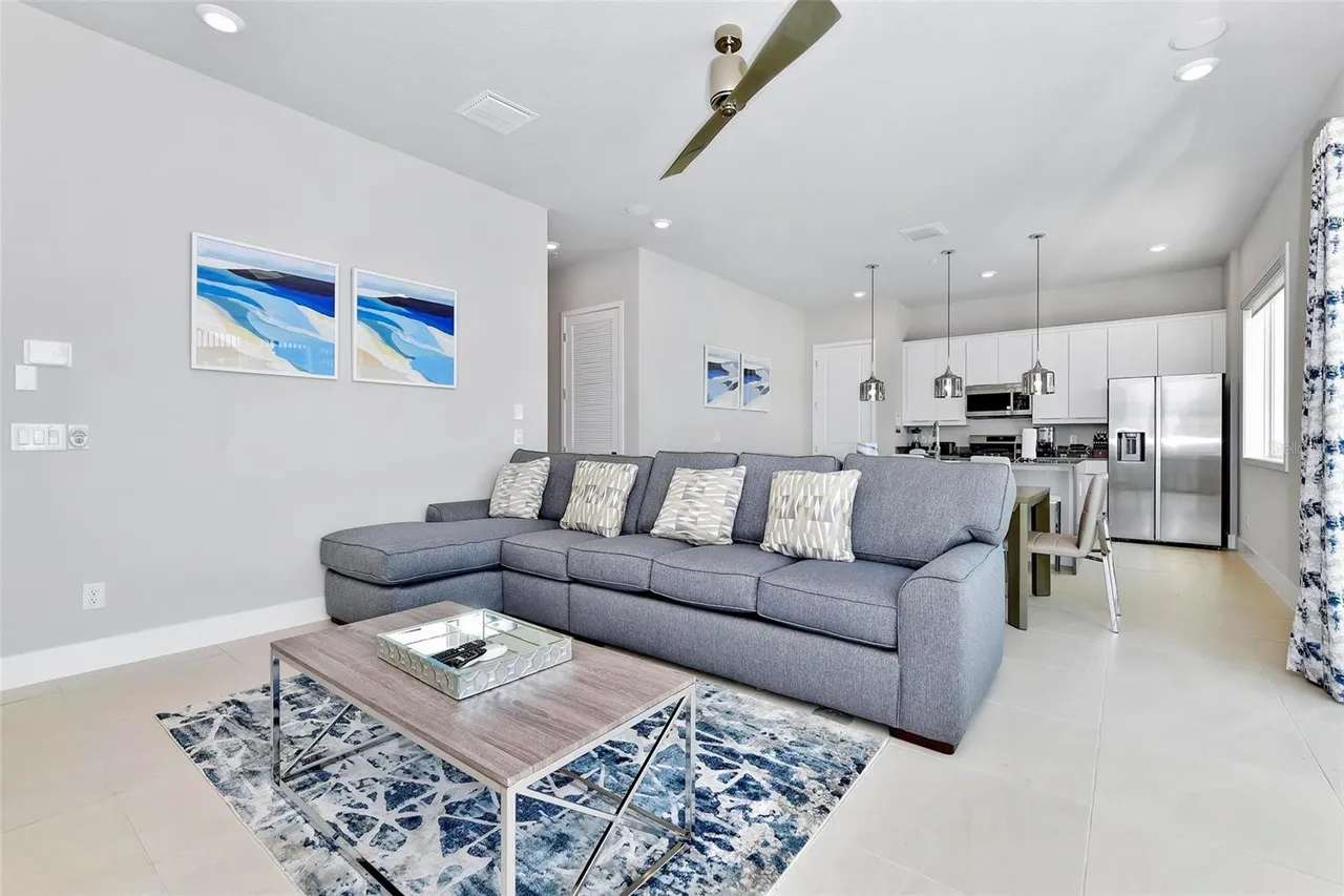 Luxury condo near Disney with pool!