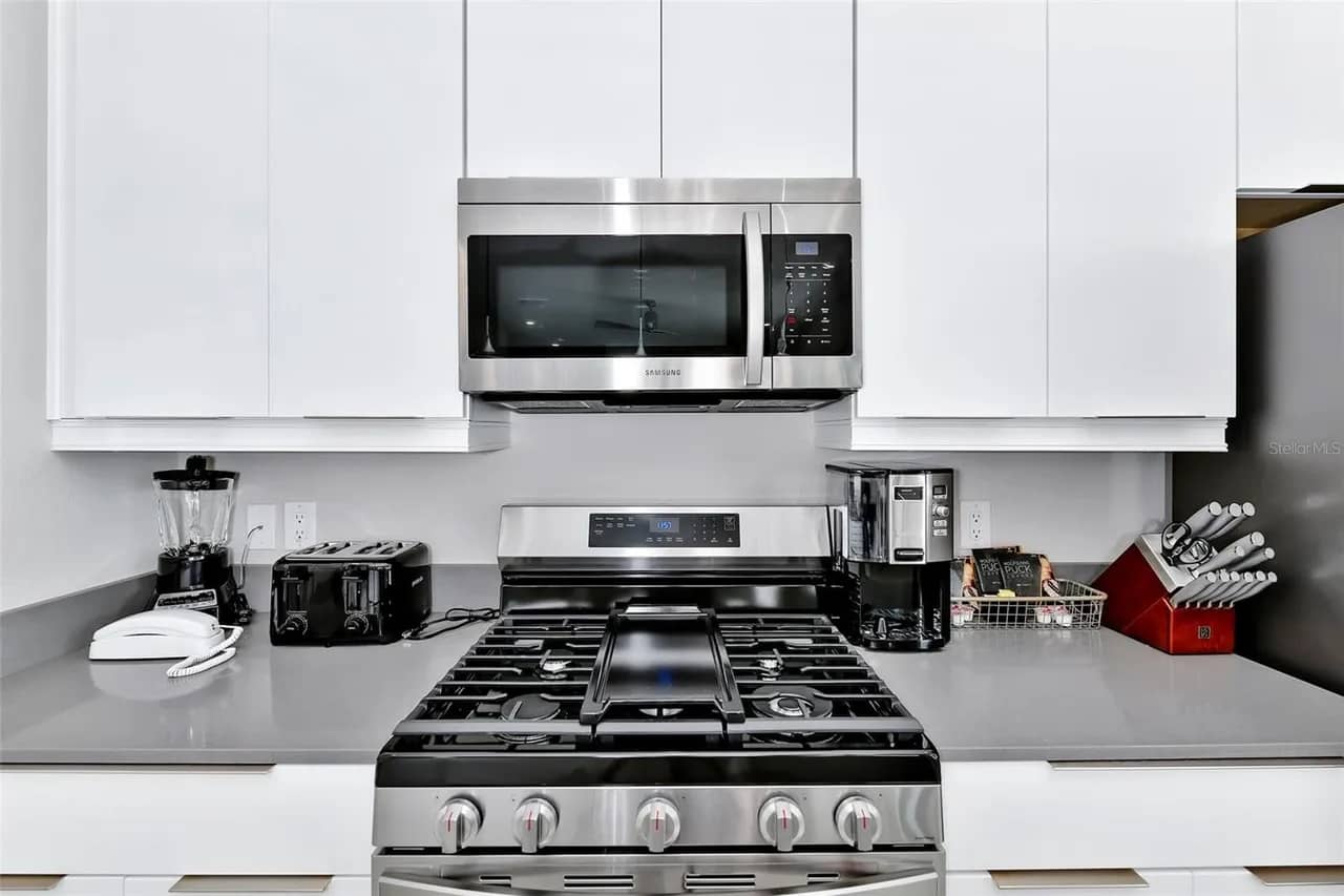 Luxury condo near Disney with pool!