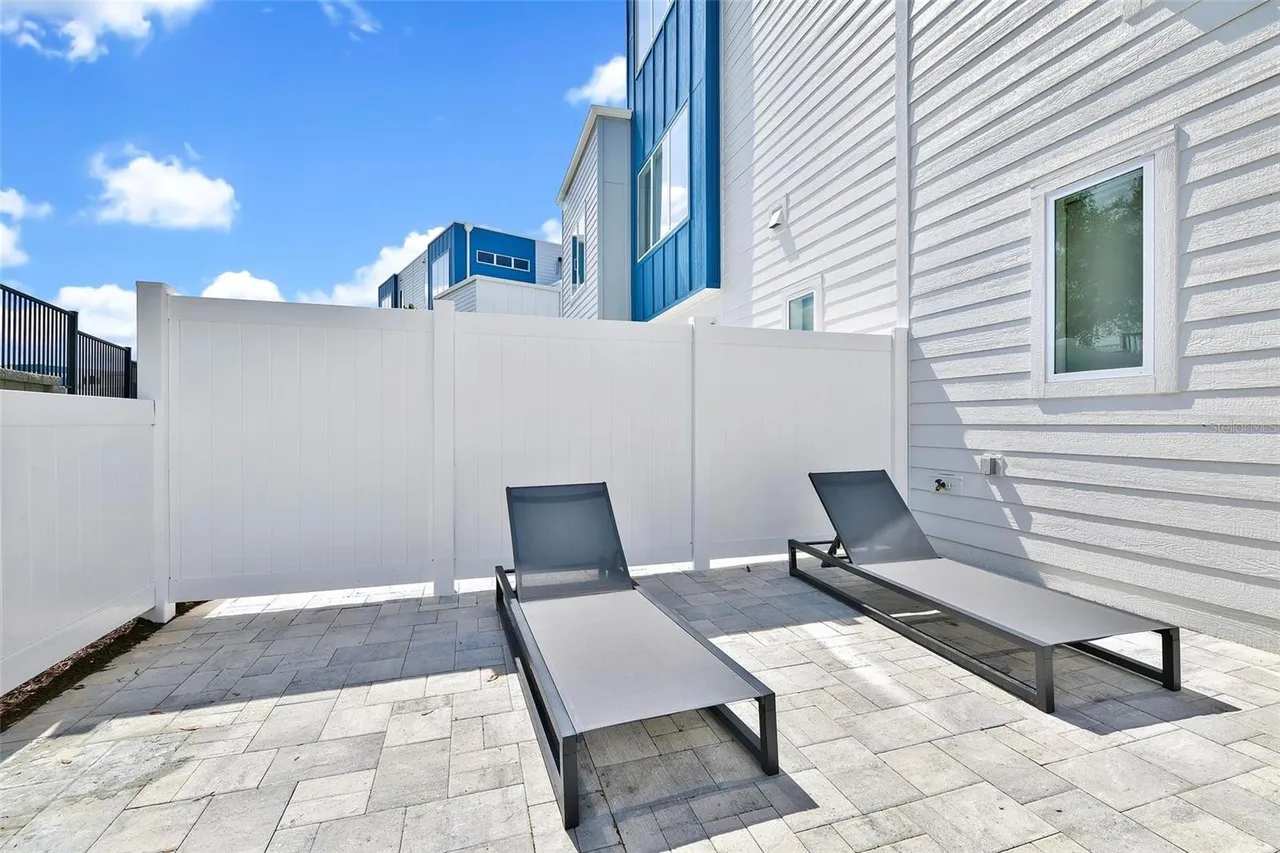 Luxury condo near Disney with pool!