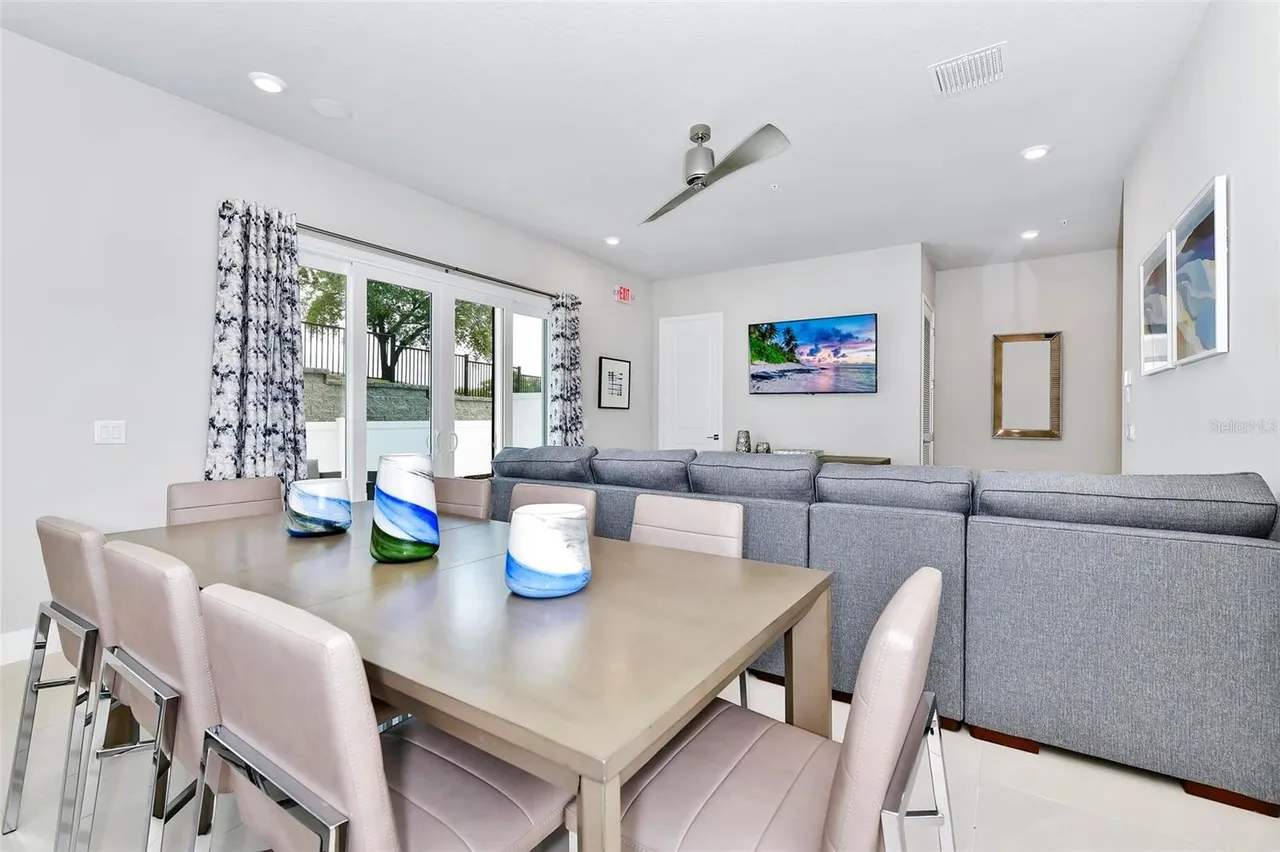 Luxury condo near Disney with pool!