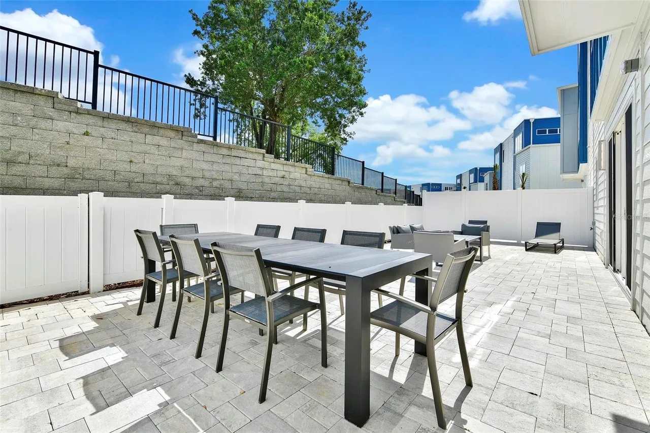 Luxury condo near Disney with pool!