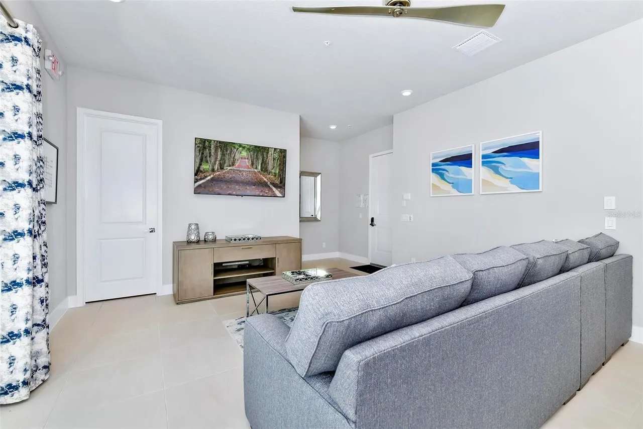 Luxury condo near Disney with pool!