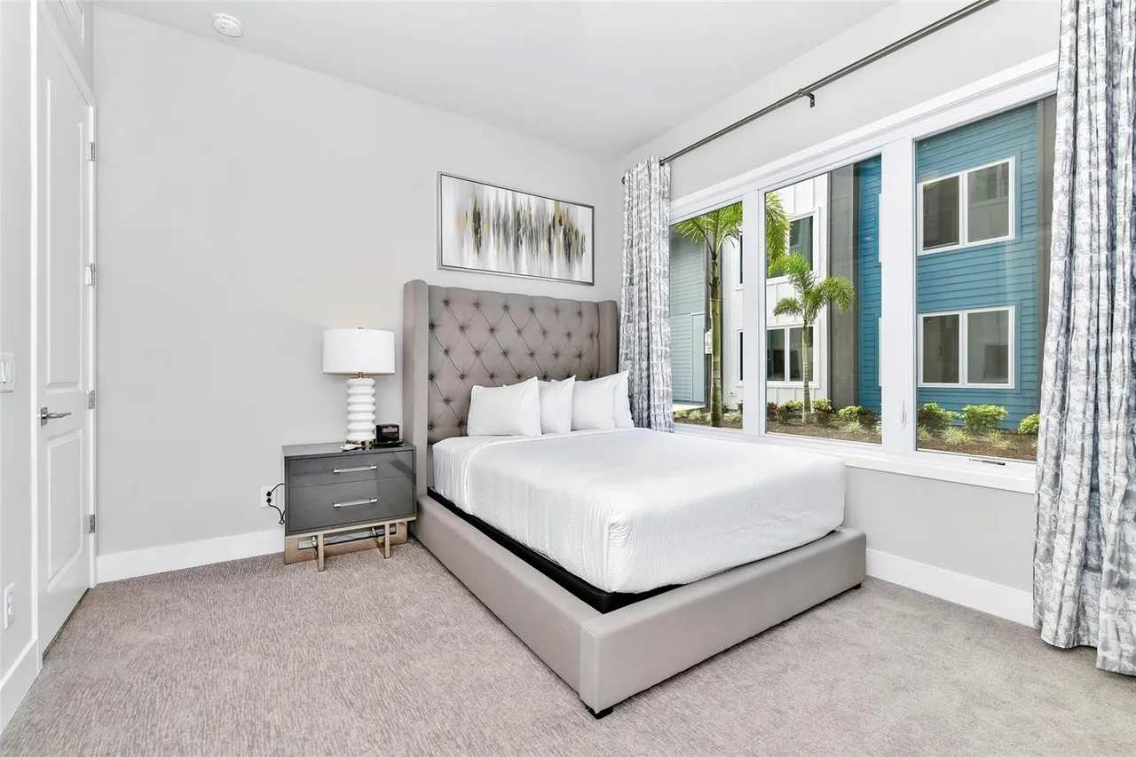 Luxury condo near Disney with pool!